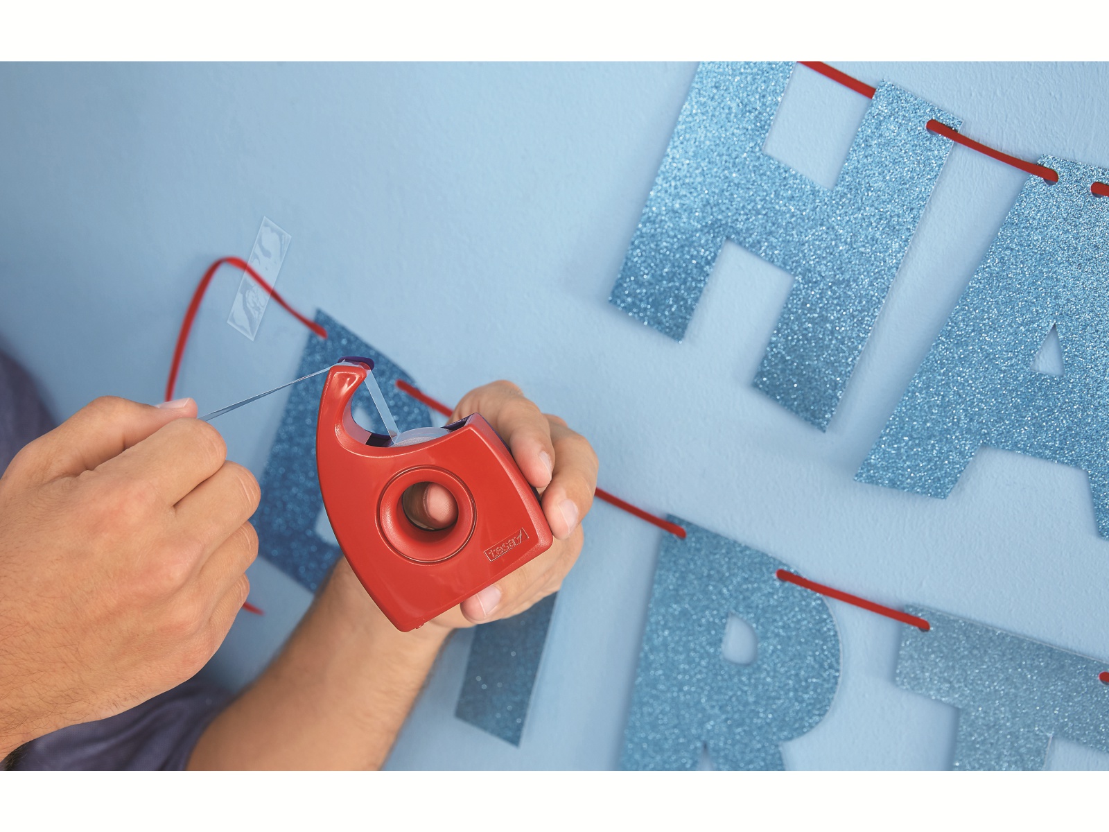 TESA ® Easy Cut Handabroller 33:19 rot-blau, leer, bis 33m:19mm, 57444-00001-01 TESA ® Easy Cut Handabroller 33:19 rot-blau, leer, bis 33m:19mm, 57444-00001-01