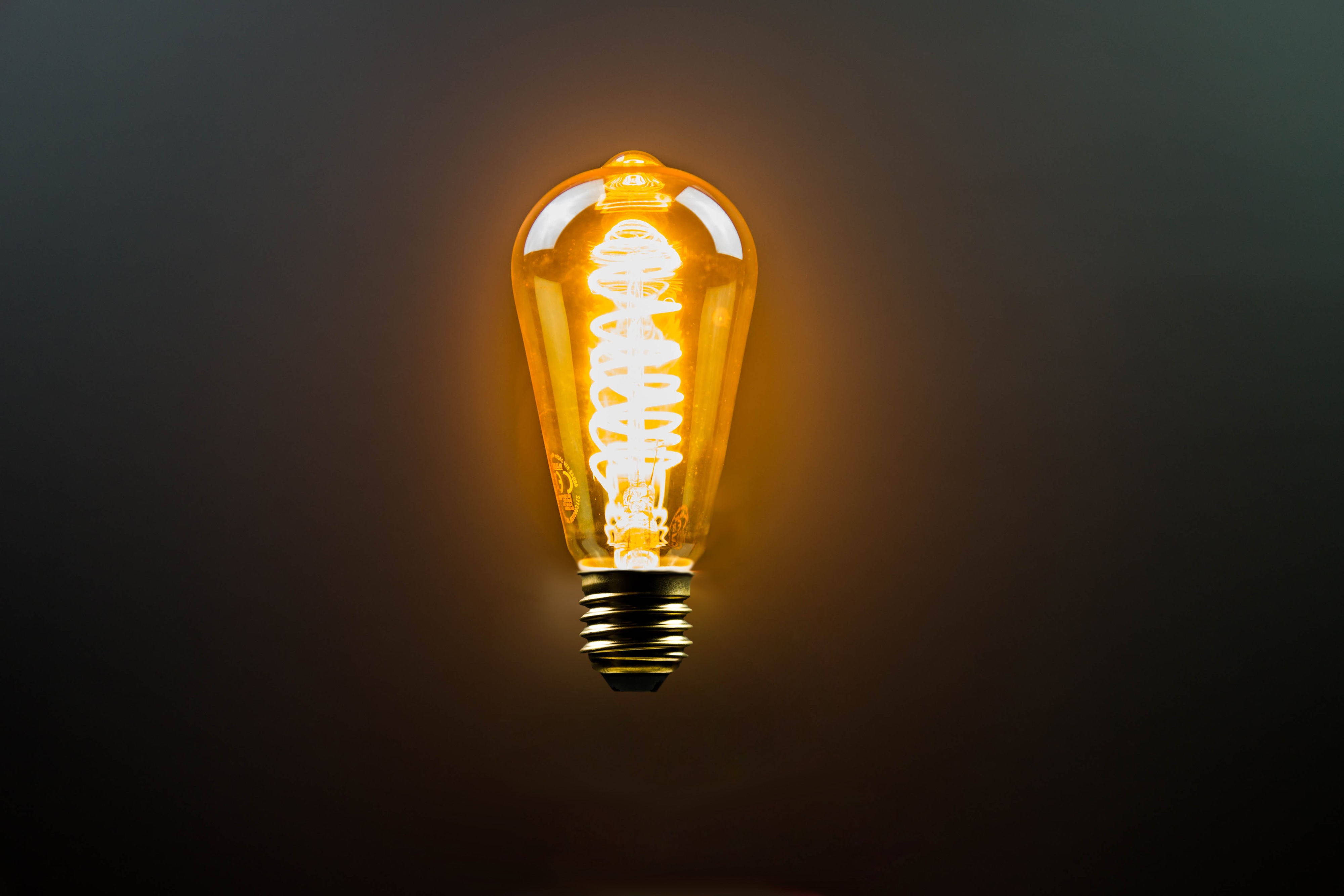 BLULAXA LED FlexFilament ST64, E27, 4,8 W, 2200 K, EEK: G, 380 lm, IP20, dimmbar, warmweiß BLULAXA LED FlexFilament ST64, E27, 4,8 W, 2200 K, EEK: G, 380 lm, IP20, dimmbar, warmweiß
