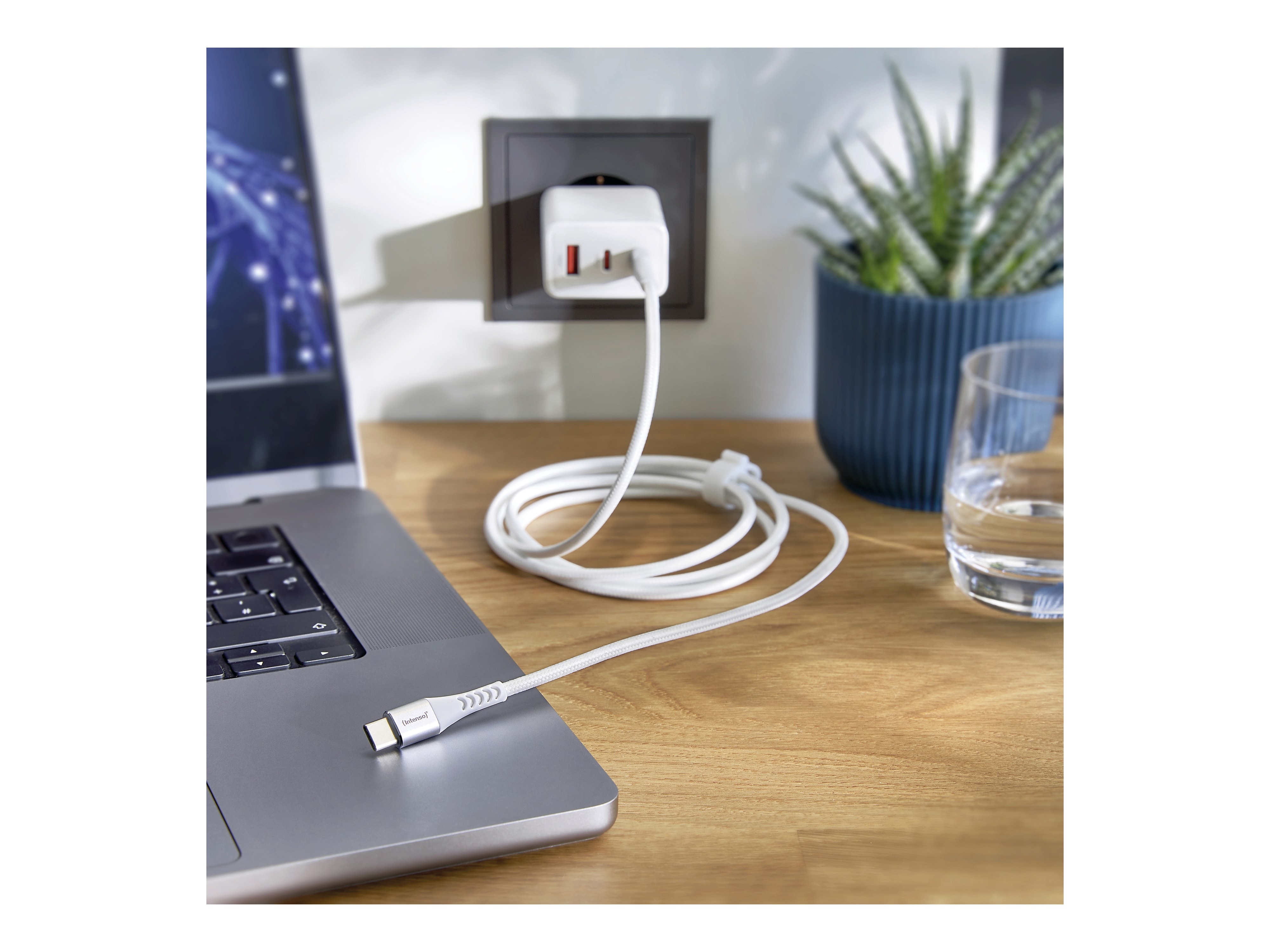 INTENSO USB-Kabel C315C USB-C auf USB-C 1,5m INTENSO USB-Kabel C315C USB-C auf USB-C 1,5m