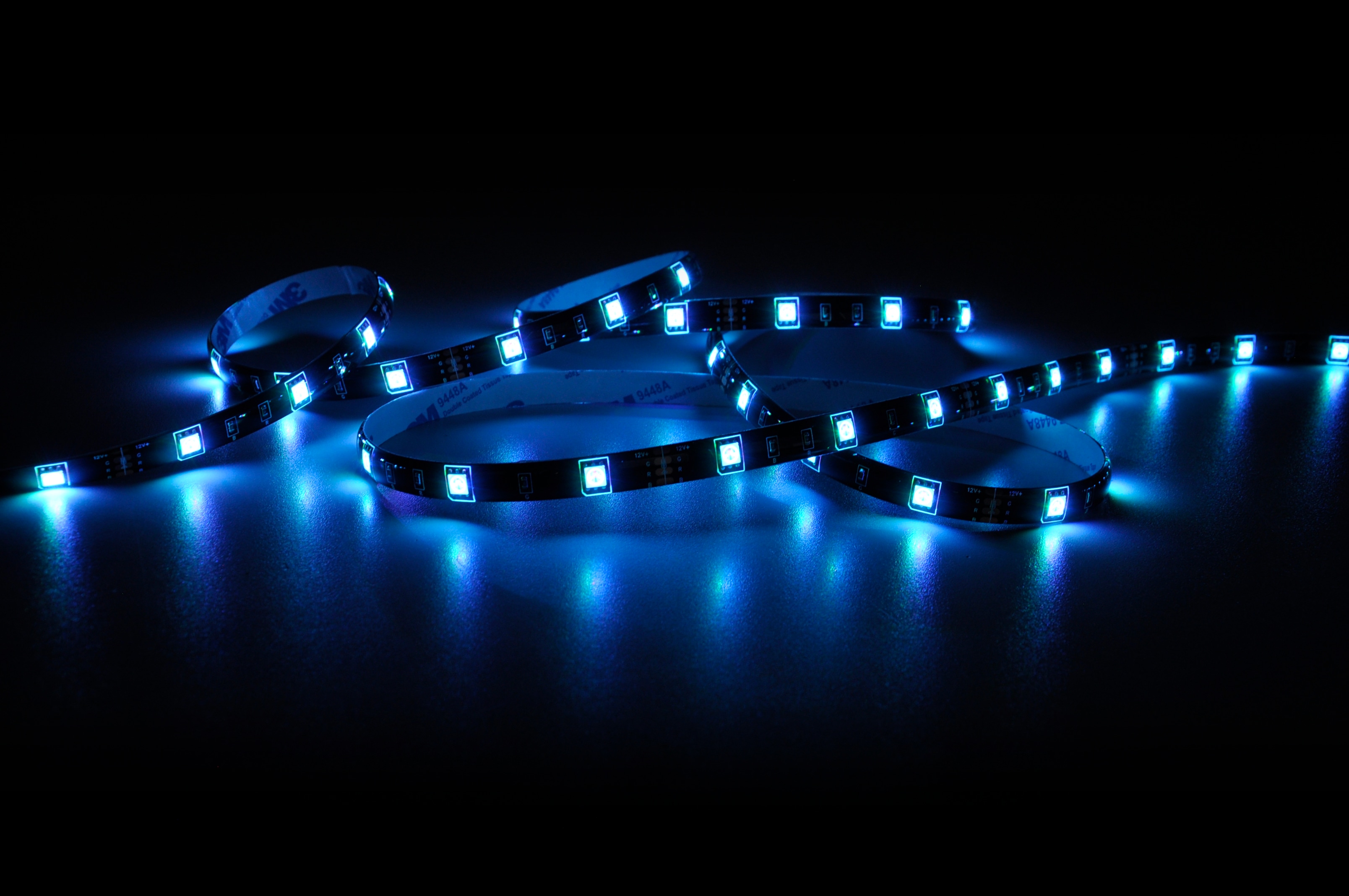 BLULAXA LED Strip 50954, 5m, 18W, 150lm, RGB, Fernbedienung, IP44 BLULAXA LED Strip 50954, 5m, 18W, 150lm, RGB, Fernbedienung, IP44