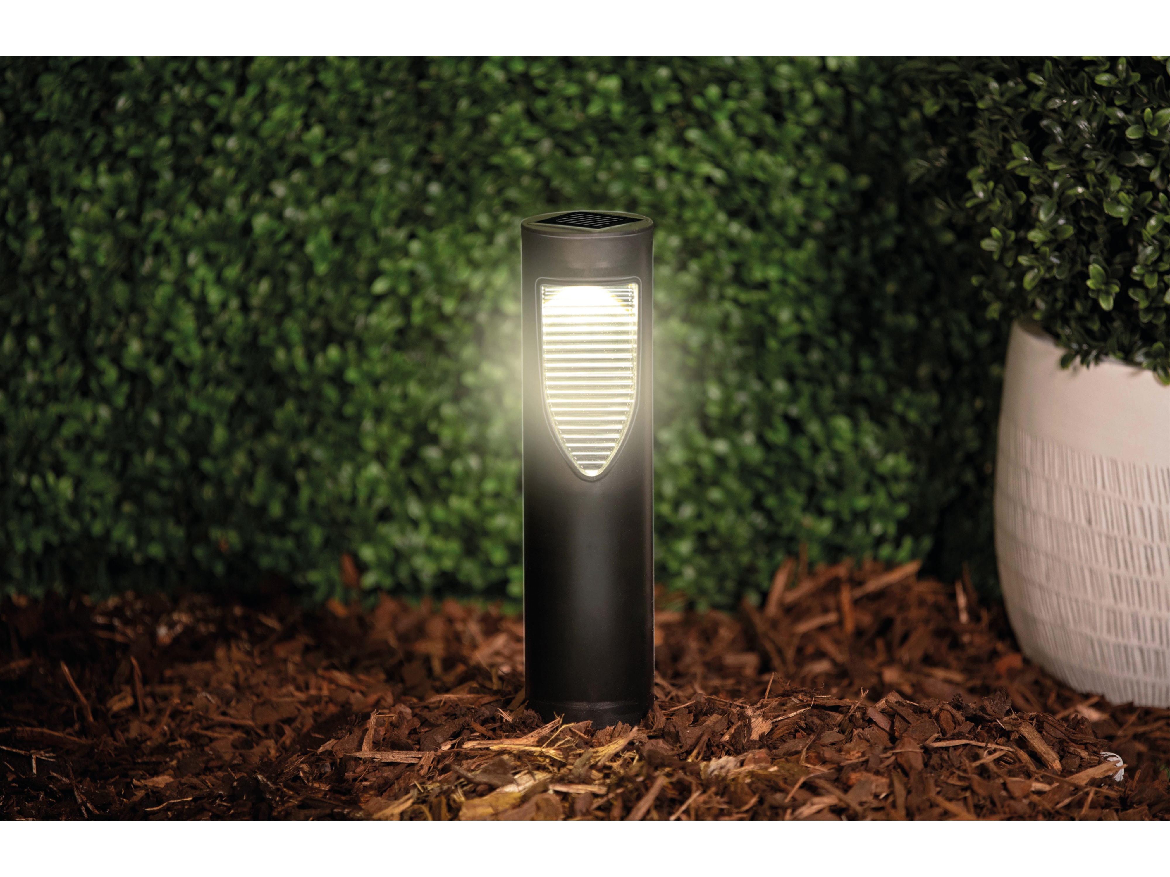 GRUNDIG LED-Solarleuchte warmweiß, mit Erdspieß, schwarz GRUNDIG LED-Solarleuchte warmweiß, mit Erdspieß, schwarz