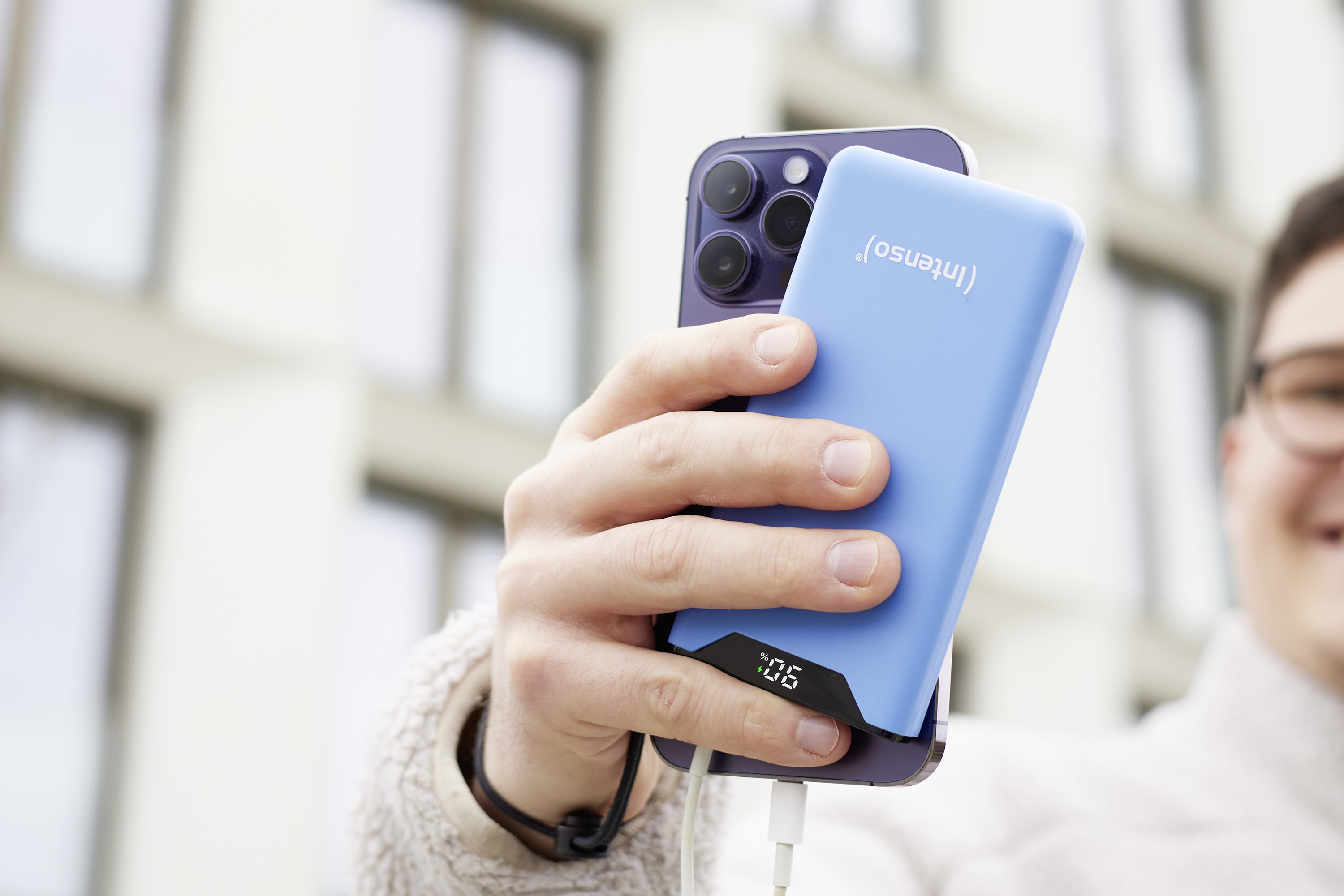 INTENSO USB Powerbank 7332035, F10000, 10.000mAh, 20 W, blau INTENSO USB Powerbank 7332035, F10000, 10.000mAh, 20 W, blau