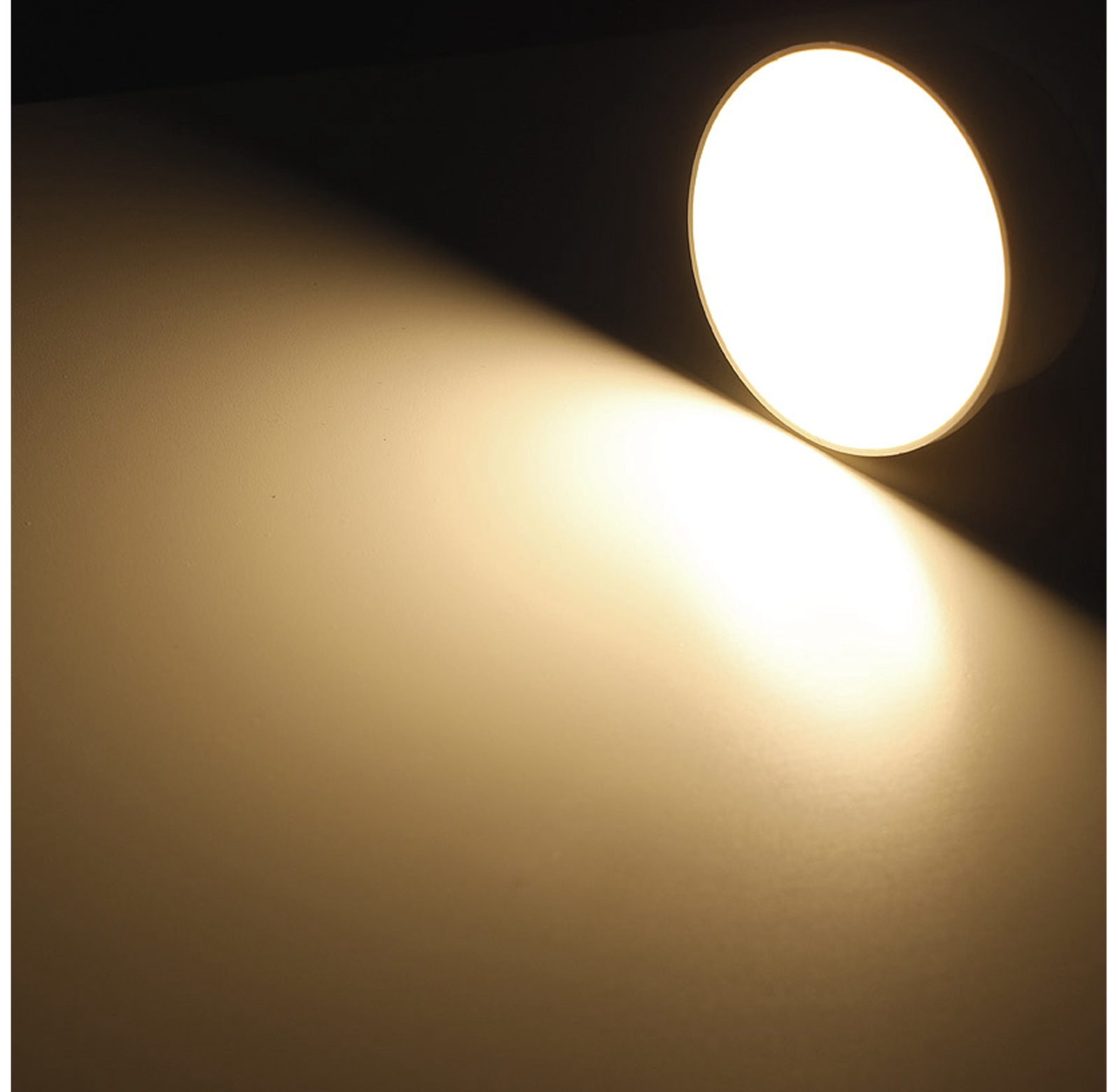CHILITEC LED-Modul "Piatto W5" für Einbauleuchten, 5W, 390lm, EEK: F, 2900K, Ø 50 mm CHILITEC LED-Modul "Piatto W5" für Einbauleuchten, 5W, 390lm, EEK: F, 2900K, Ø 50 mm