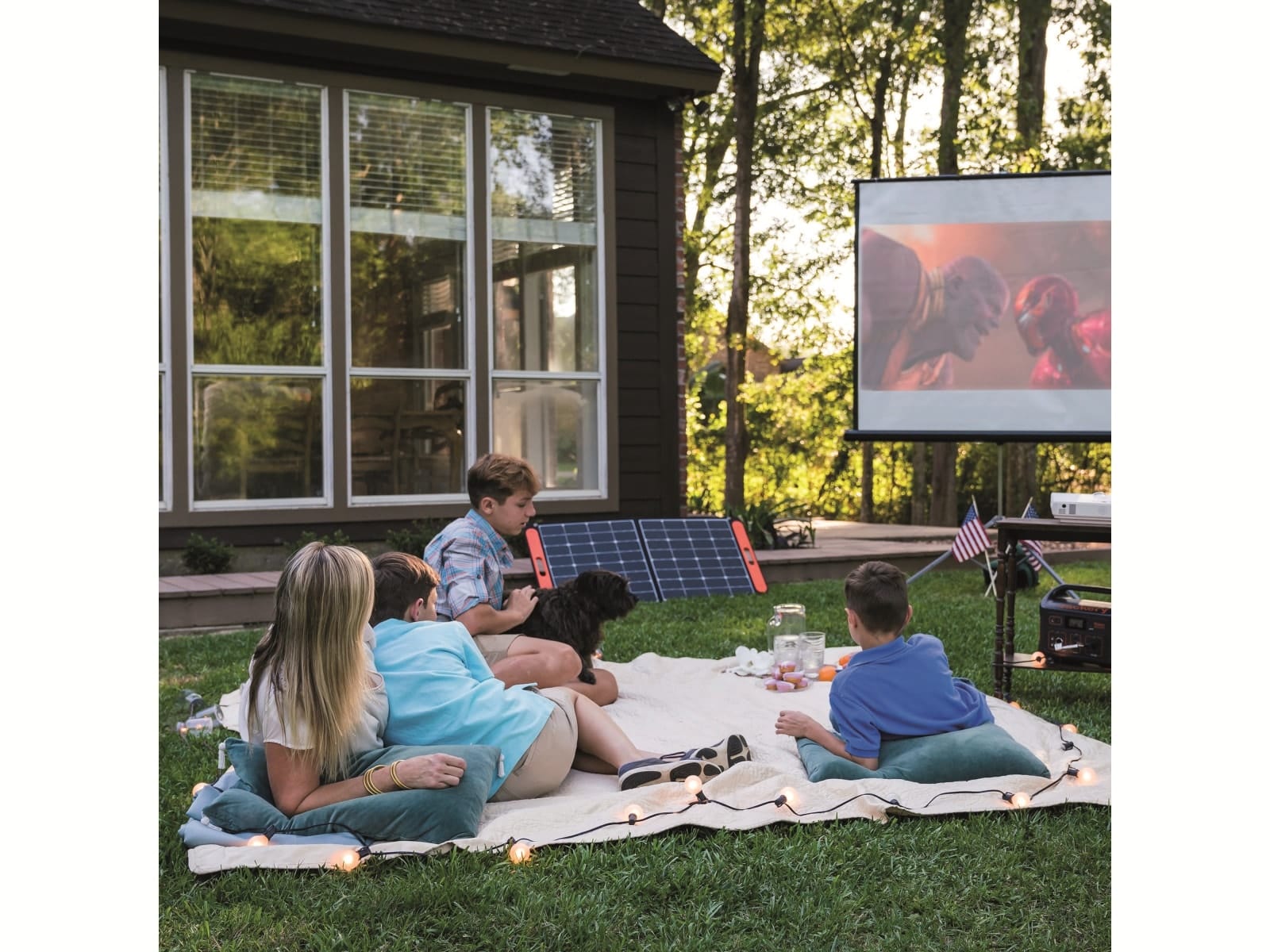 JACKERY Powerstation-Set Explorer 240EU + 100 W Solarmodul JACKERY Powerstation-Set Explorer 240EU + 100 W Solarmodul