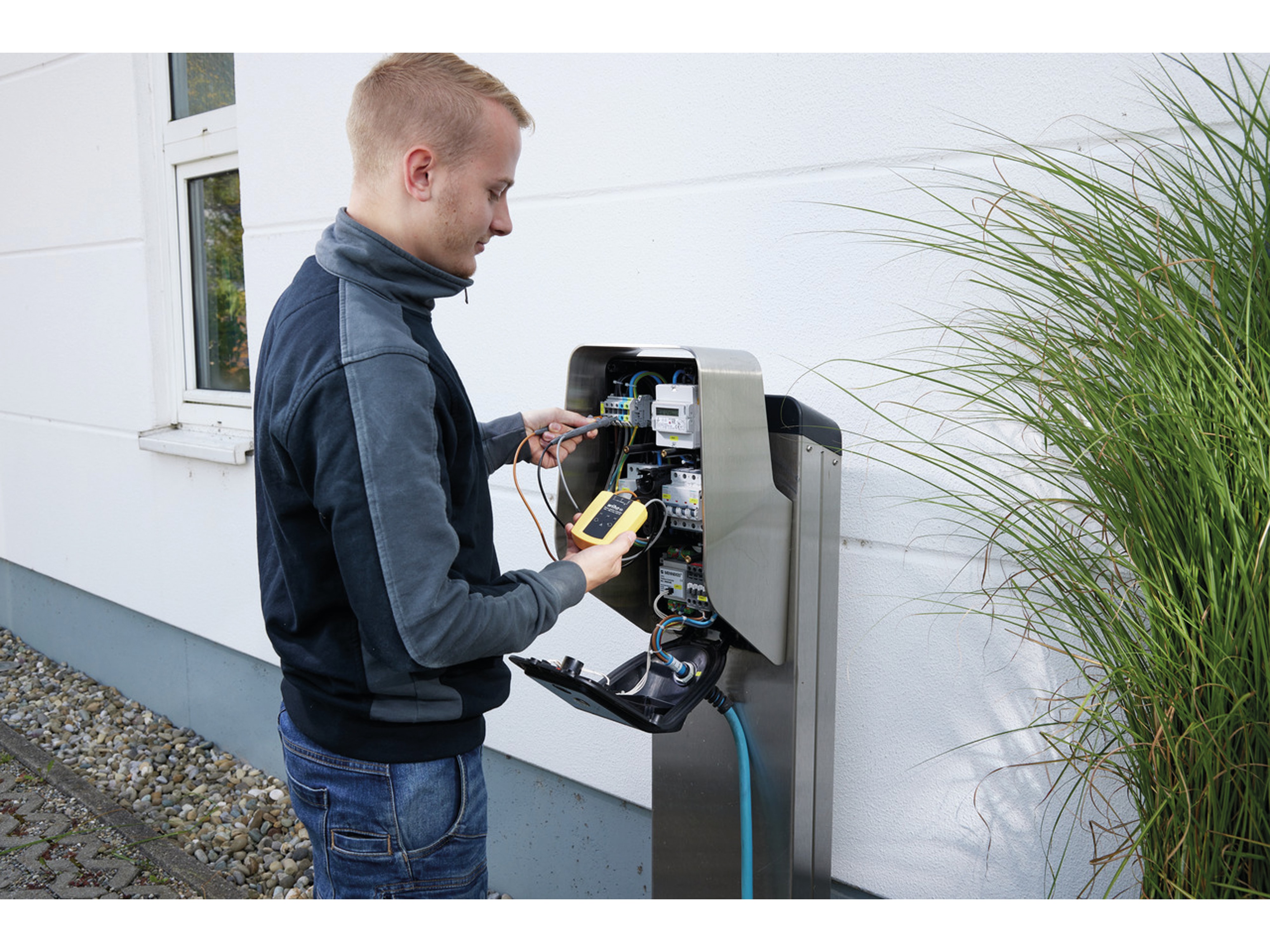 WIHA Drehfeldrichtungsanzeiger 100...700 V AC, SB25562 WIHA Drehfeldrichtungsanzeiger 100...700 V AC, SB25562
