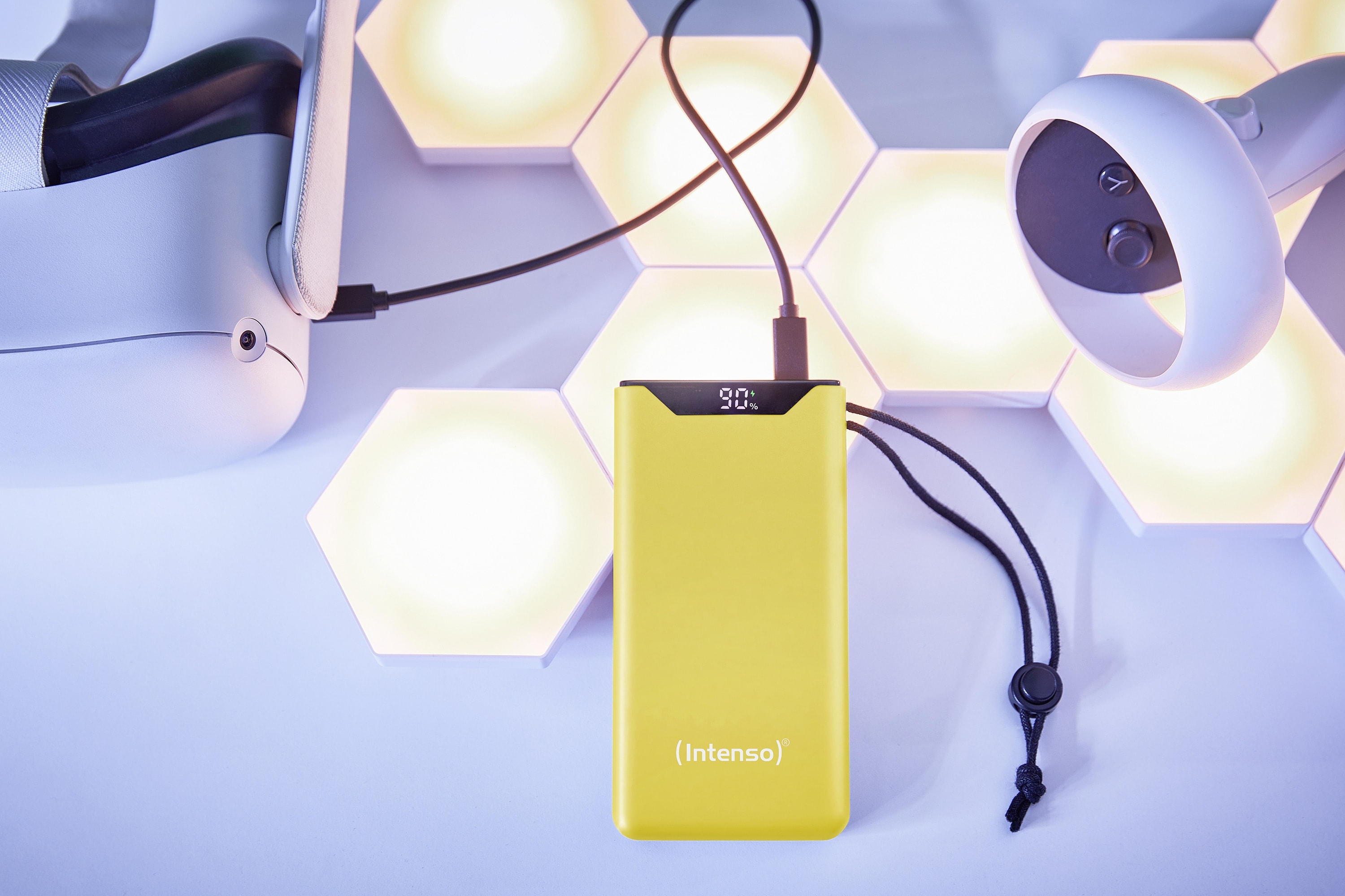 INTENSO USB Powerbank 7332039, F10000, 10.000mAh, 20 W, gelb INTENSO USB Powerbank 7332039, F10000, 10.000mAh, 20 W, gelb