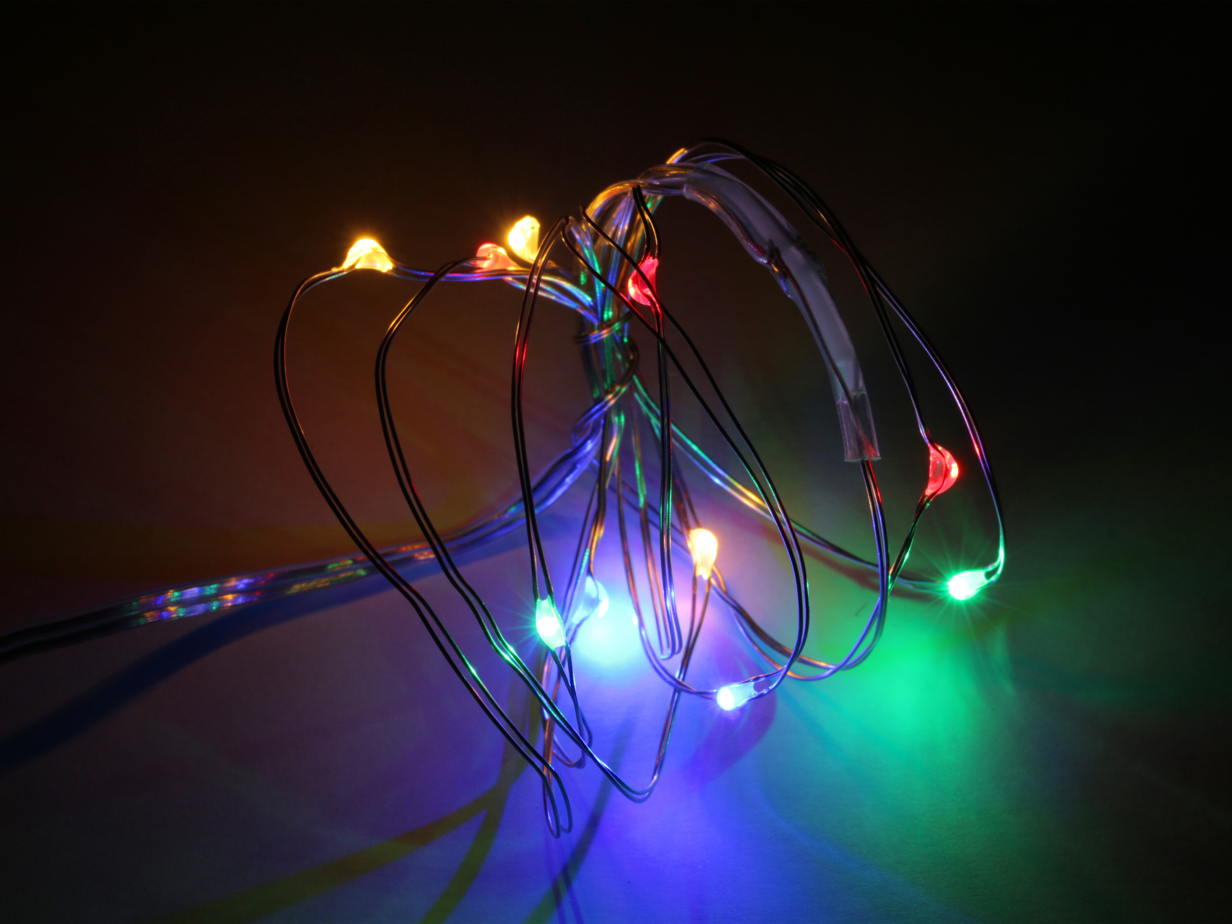 LED-Lichterkette, Silberdraht, 18 LEDs, multicolor