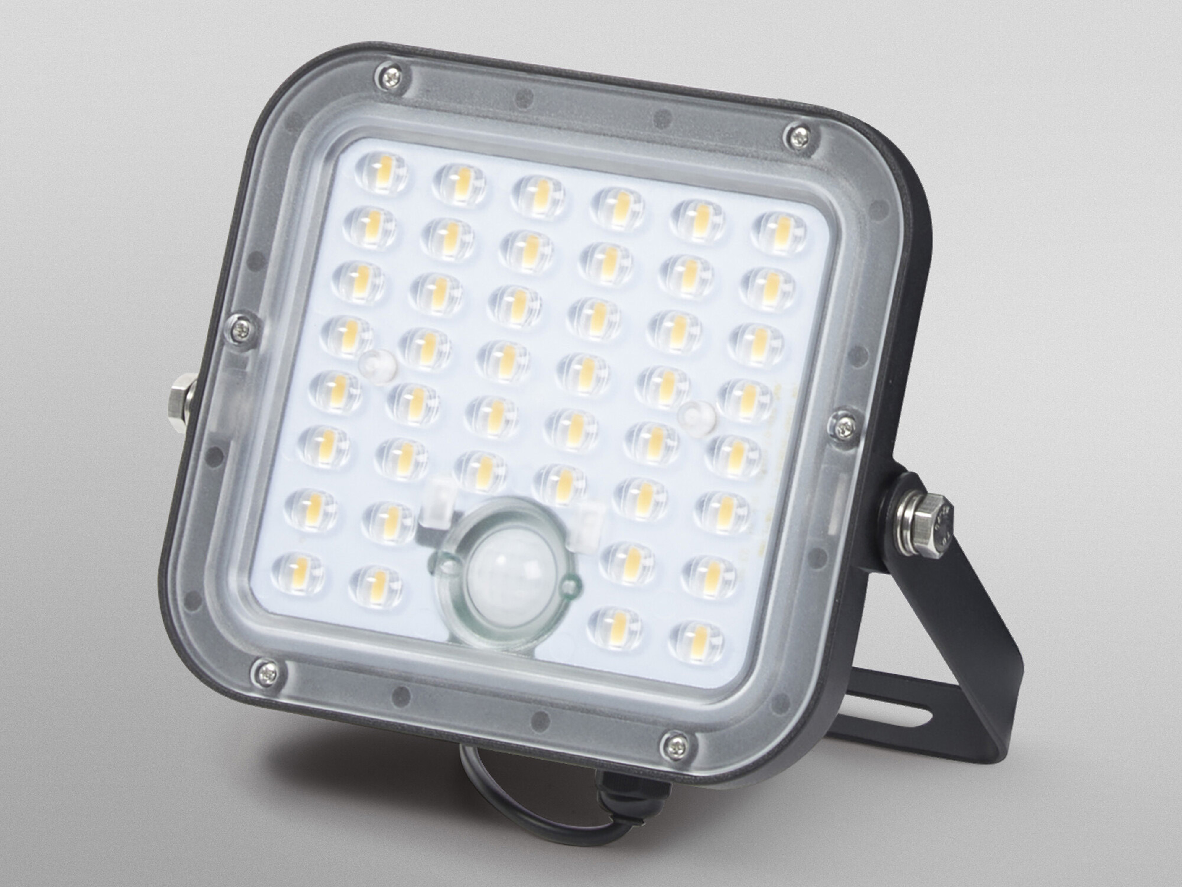 OSRAM Solar LED-Fluter, 10W, 1400lm, 4000K, schwarz OSRAM Solar LED-Fluter, 10W, 1400lm, 4000K, schwarz