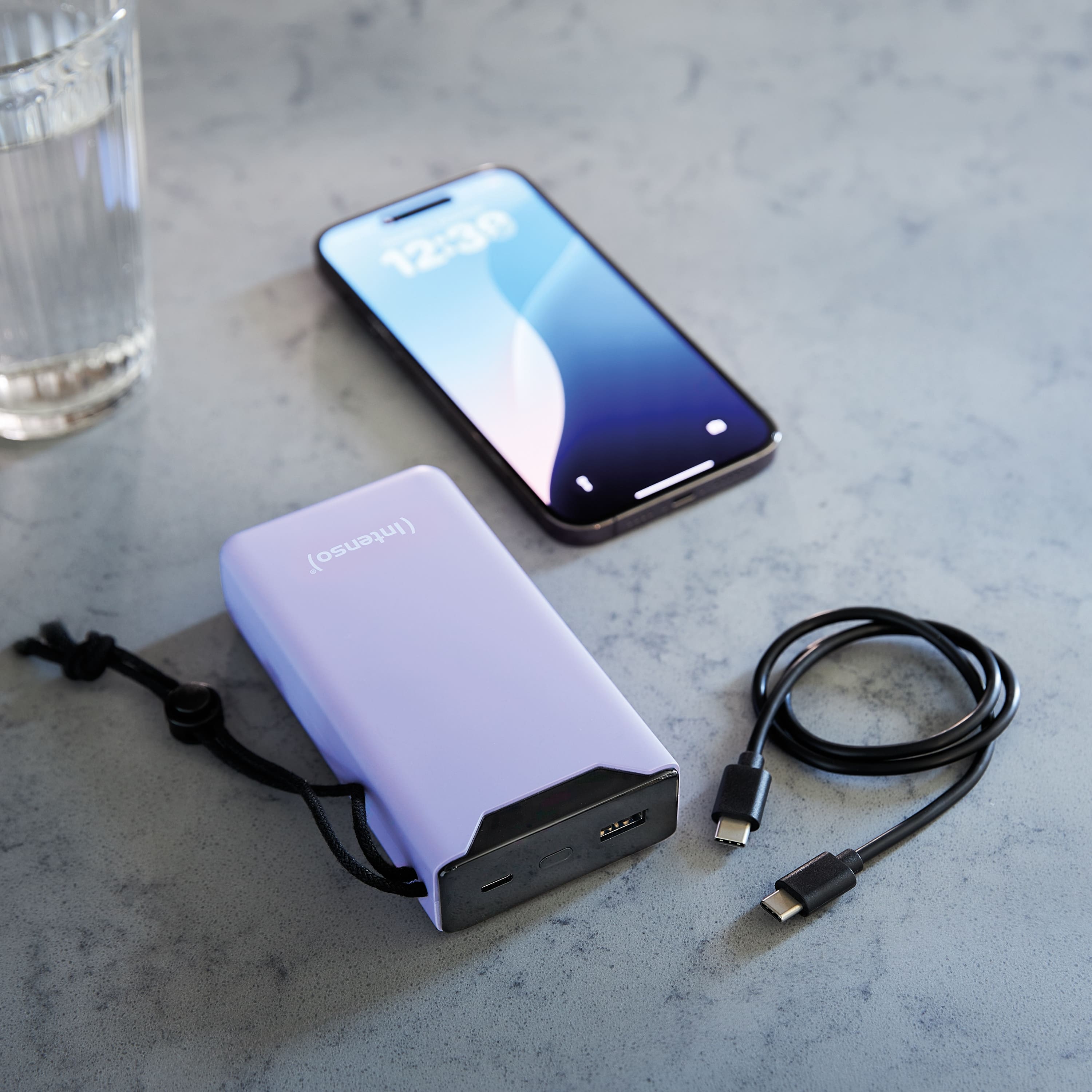 INTENSO USB Powerbank 7332053, F20000, 20.000mAh, 20 W, lila INTENSO USB Powerbank 7332053, F20000, 20.000mAh, 20 W, lila