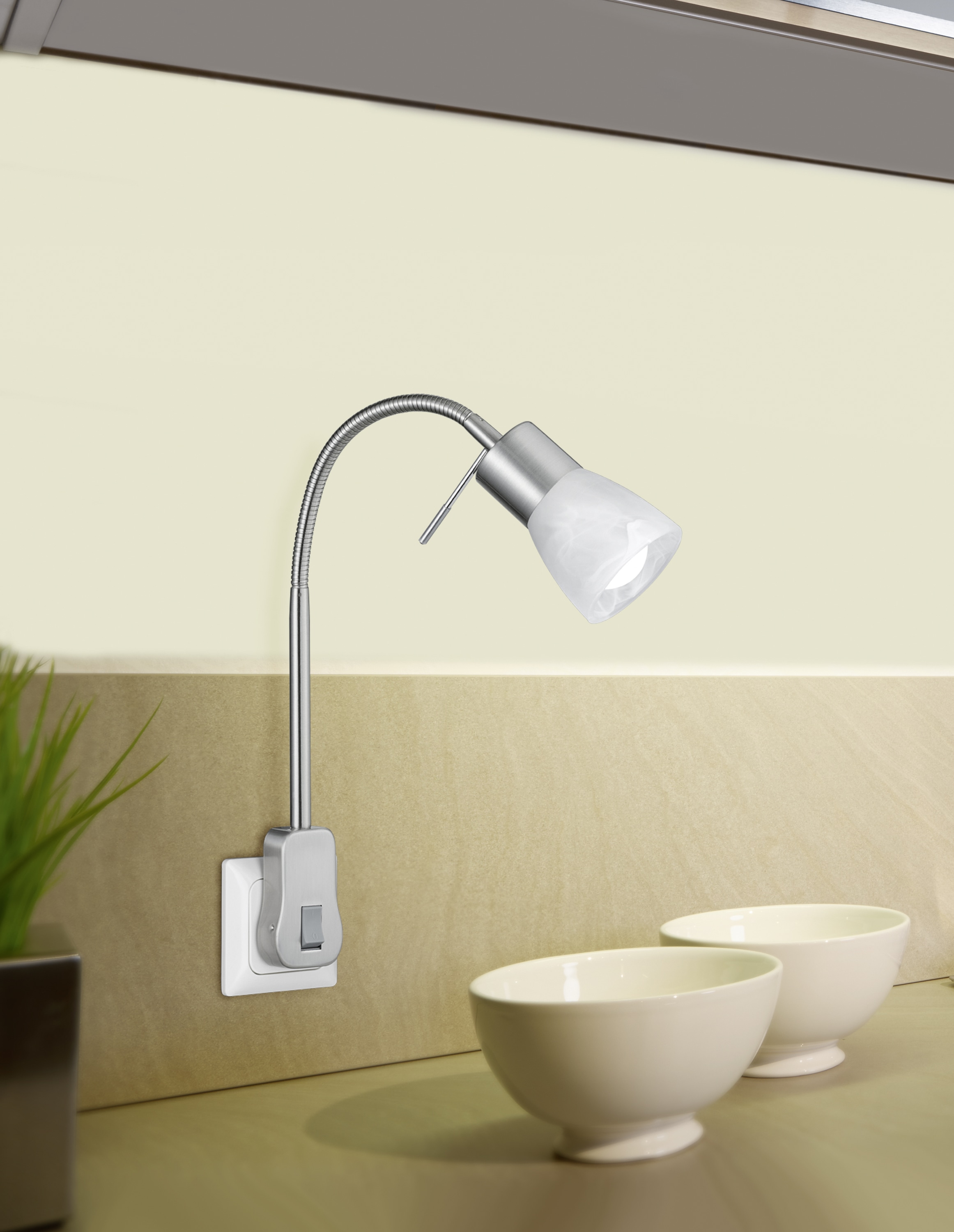 TRIO LED-Steckerleuchte Levisto 891010107 nickel-matt, inkl. E14 LED 4,9 W, 470 lm, 3000 K TRIO LED-Steckerleuchte Levisto 891010107 nickel-matt, inkl. E14 LED 4,9 W, 470 lm, 3000 K