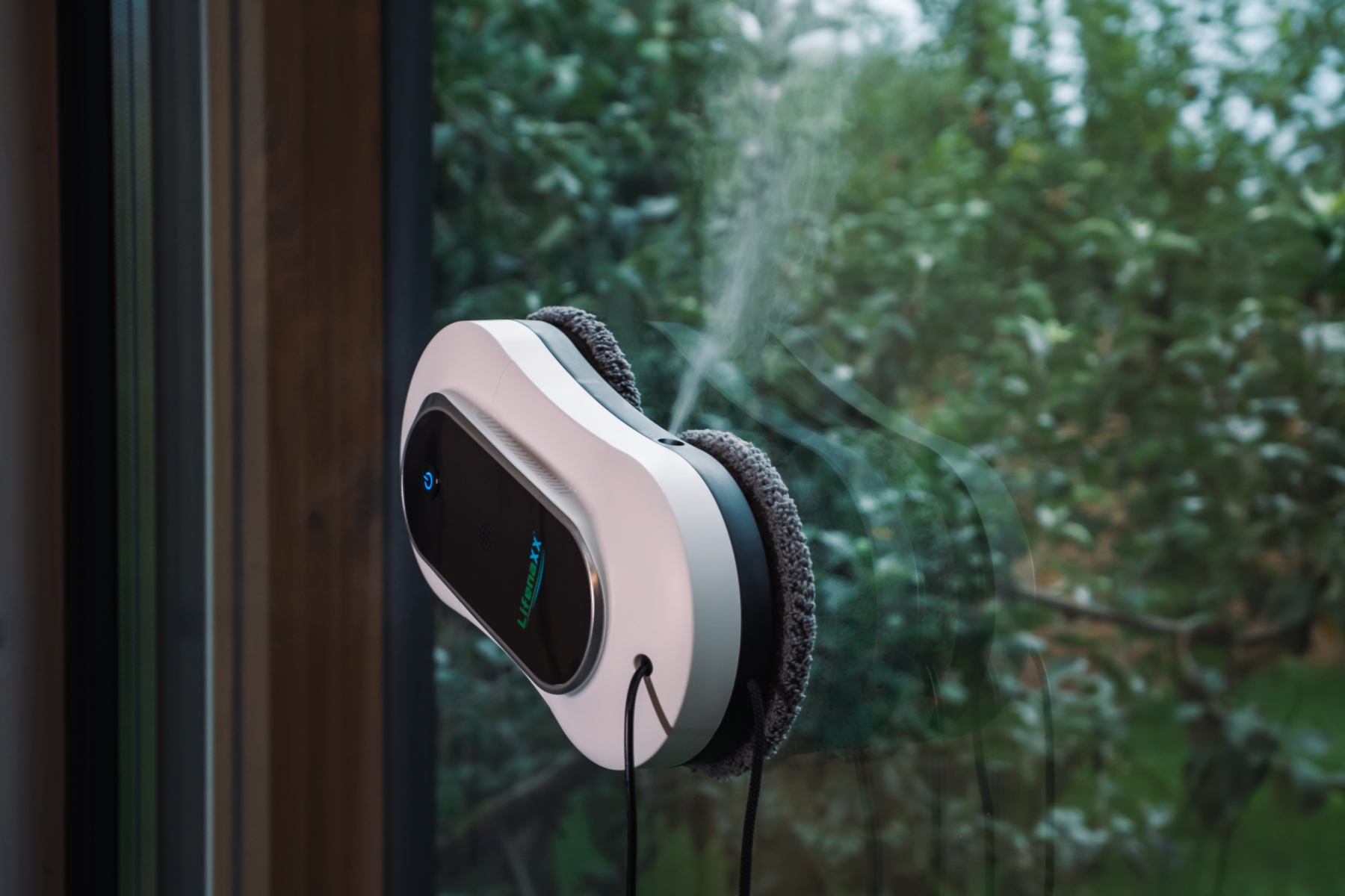 LIFENAXX Fensterreinigungs-Roboter LX-055