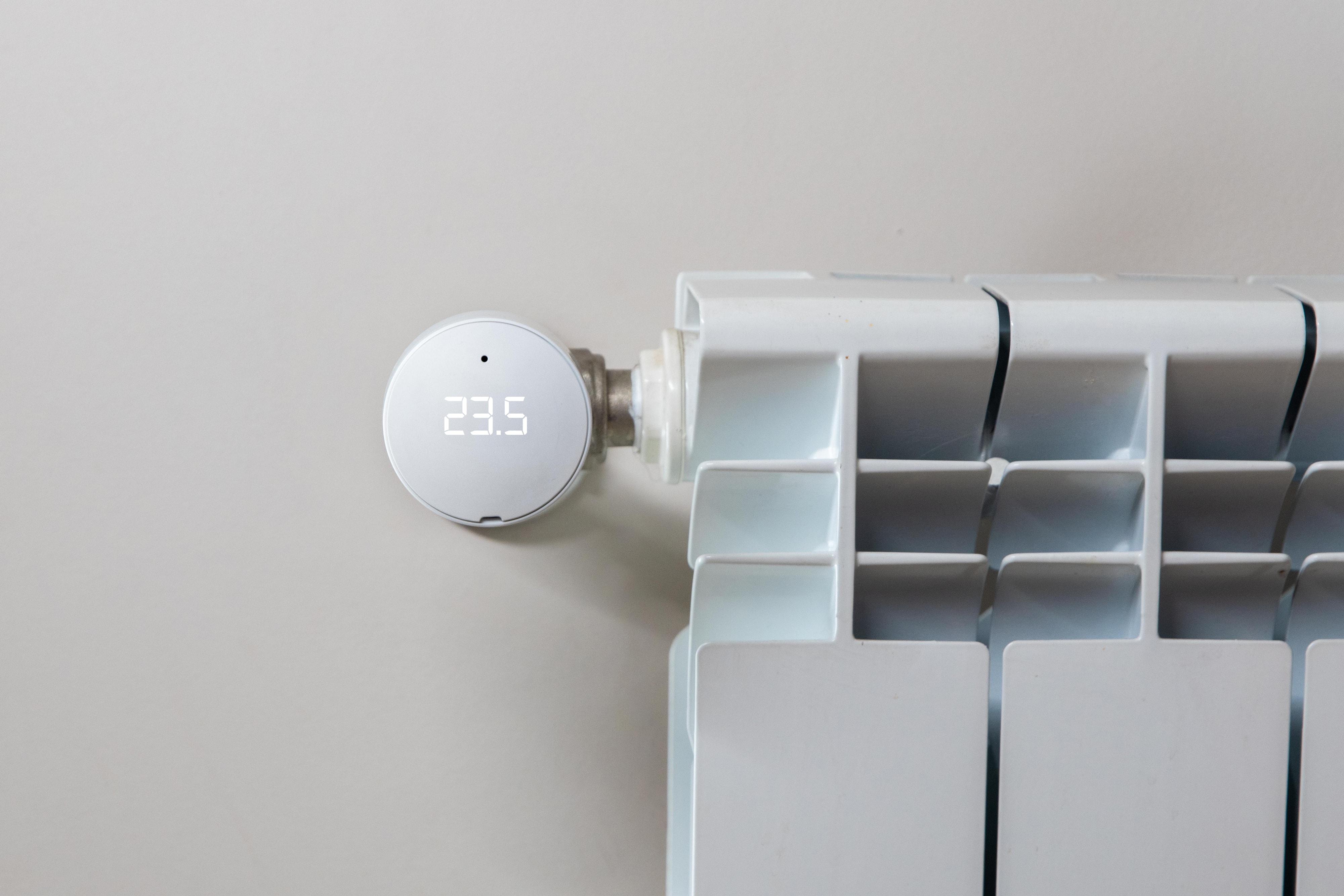 SHELLY Heizkörper-Thermostat BluTRV, 3 Stück, Bluetooth, Zigbee, WLAN SHELLY Heizkörper-Thermostat BluTRV, 3 Stück