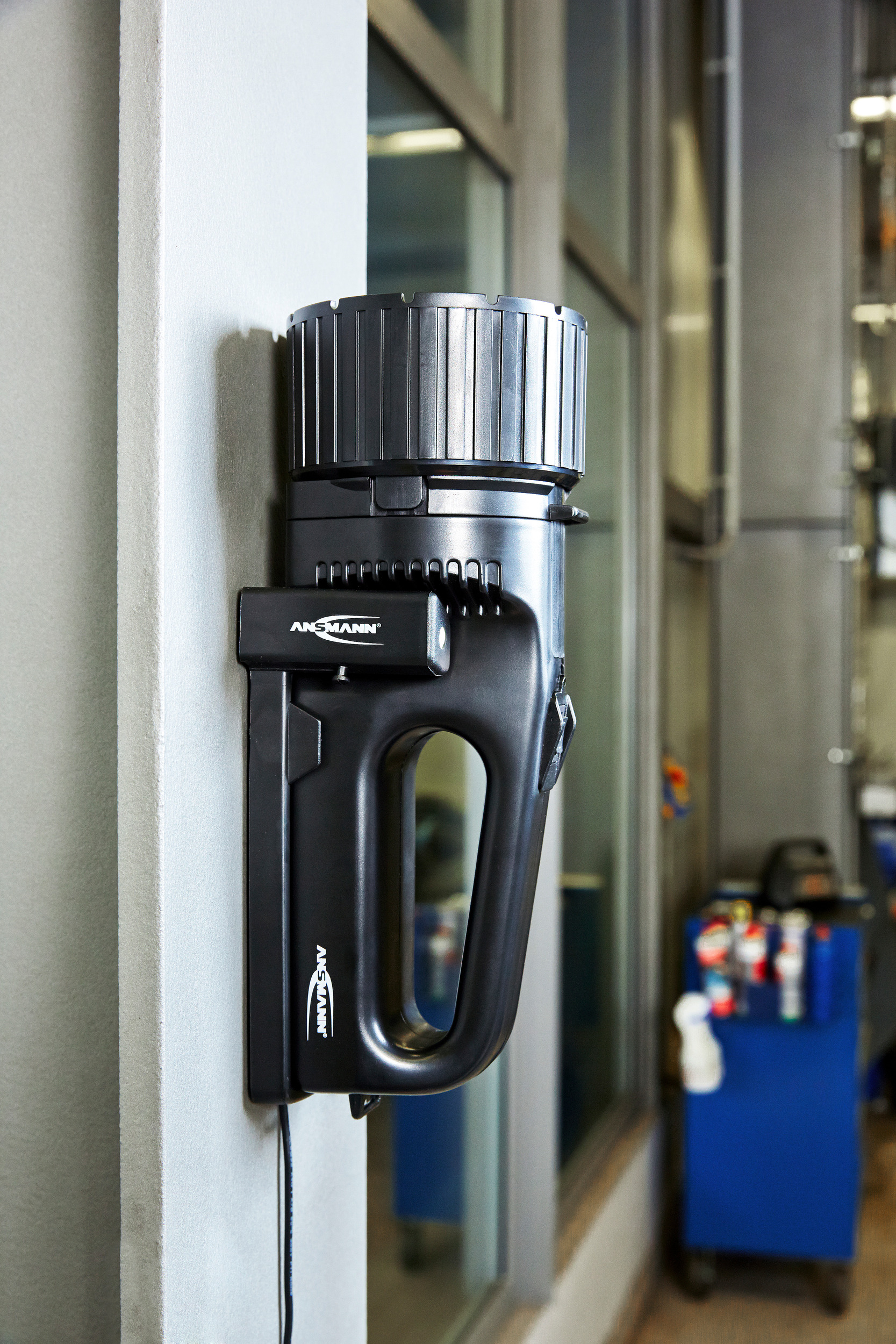ANSMANN LED-Arbeitsleuchte HS1000FR, 5 W, 330 lm, Akkubetrieb ANSMANN LED-Arbeitsleuchte HS1000FR, 5 W, 330 lm, Akkubetrieb