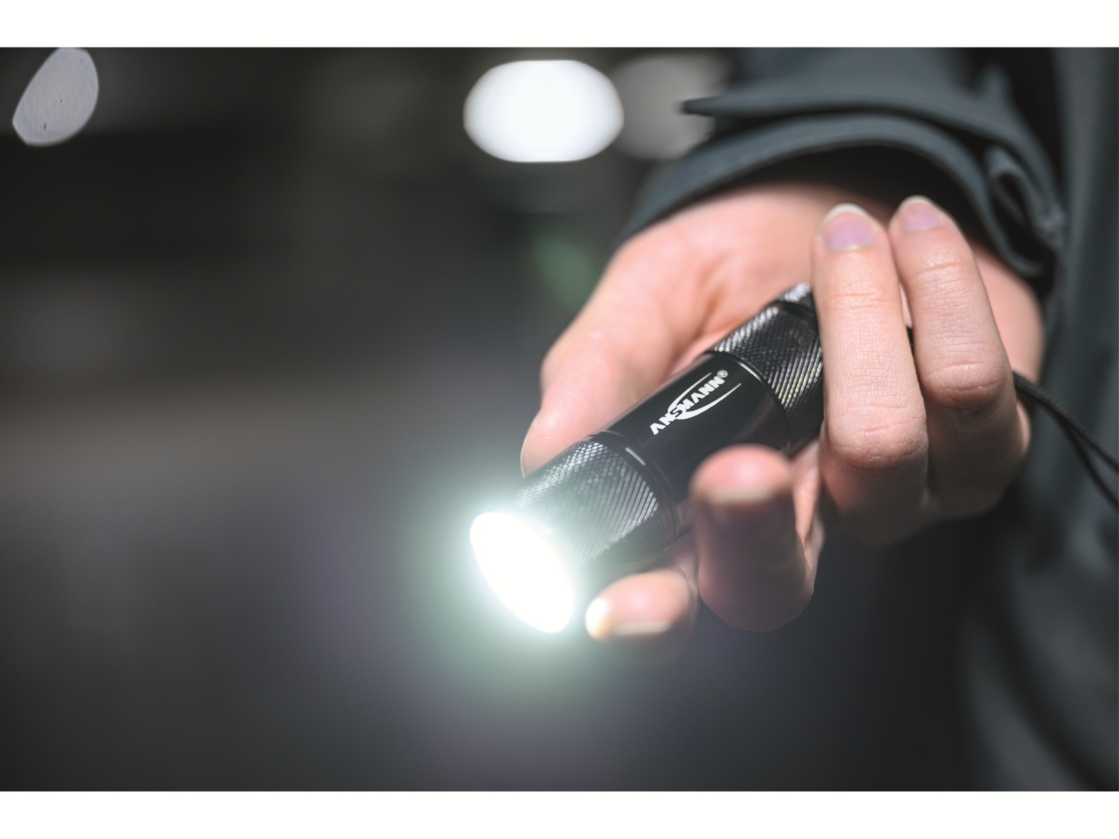 ANSMANN LED-Taschenlampe Action COB, Alu, 175 lm, batteriebetrieben ANSMANN LED-Taschenlampe Action COB, Alu, 175 lm, batteriebetrieben
