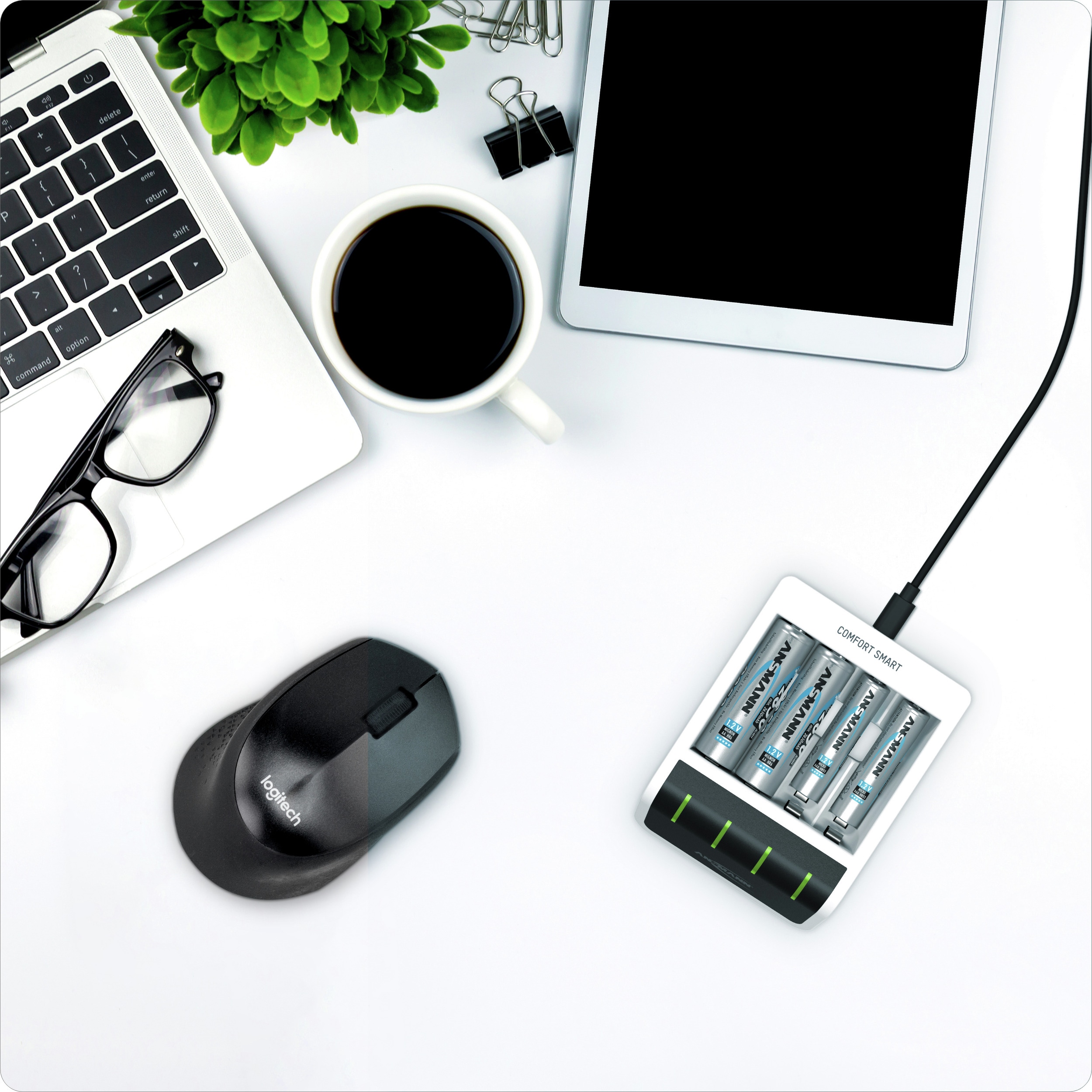 ANSMANN Ladegerät Comfort Smart, mit USB-Eingang ANSMANN Ladegerät Comfort Smart, mit USB-Eingang