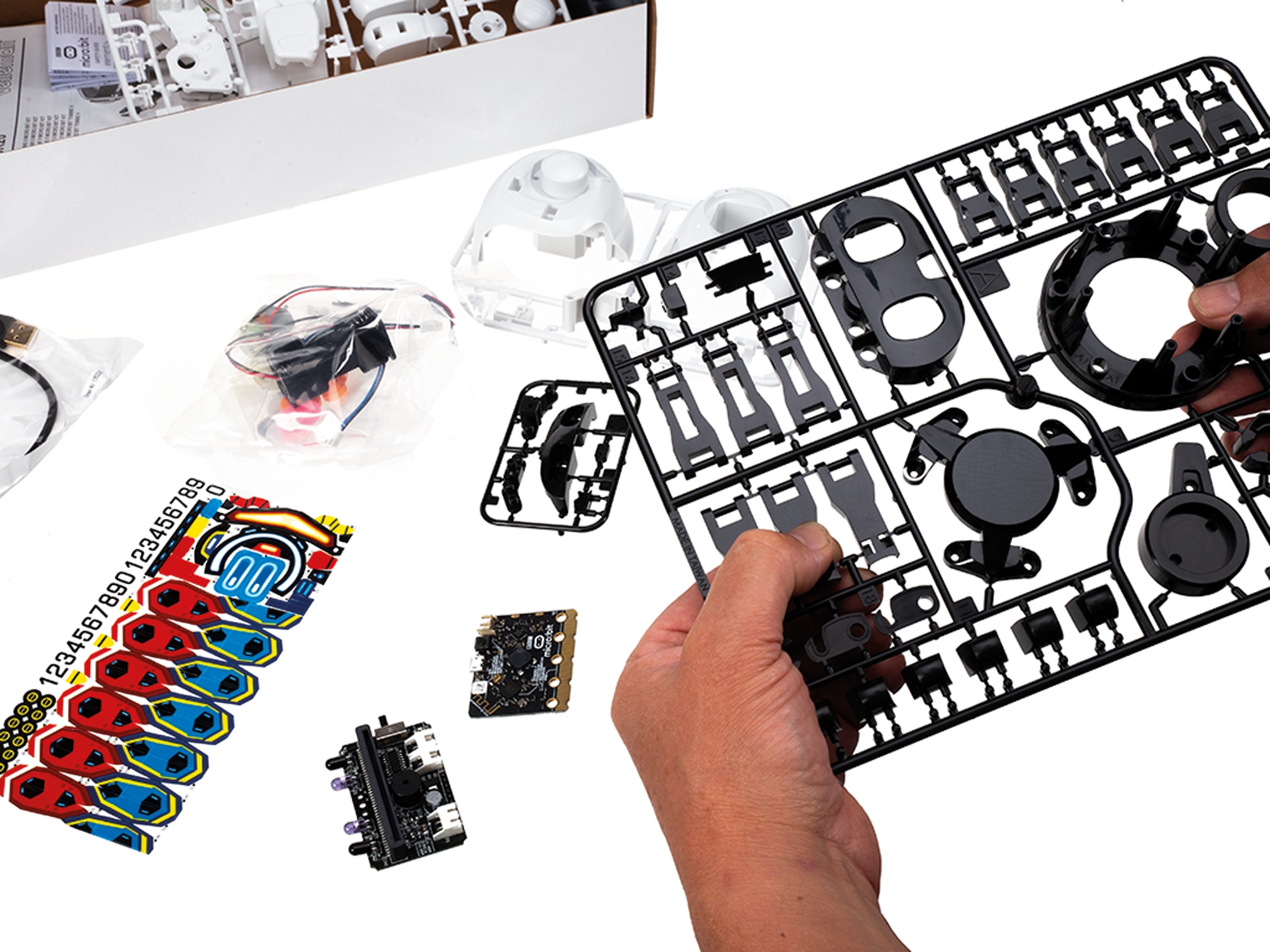 VELLEMAN Roboterbausatz Tobbie II mit micro:bit VELLEMAN Roboterbausatz Tobbie II mit micro:bit