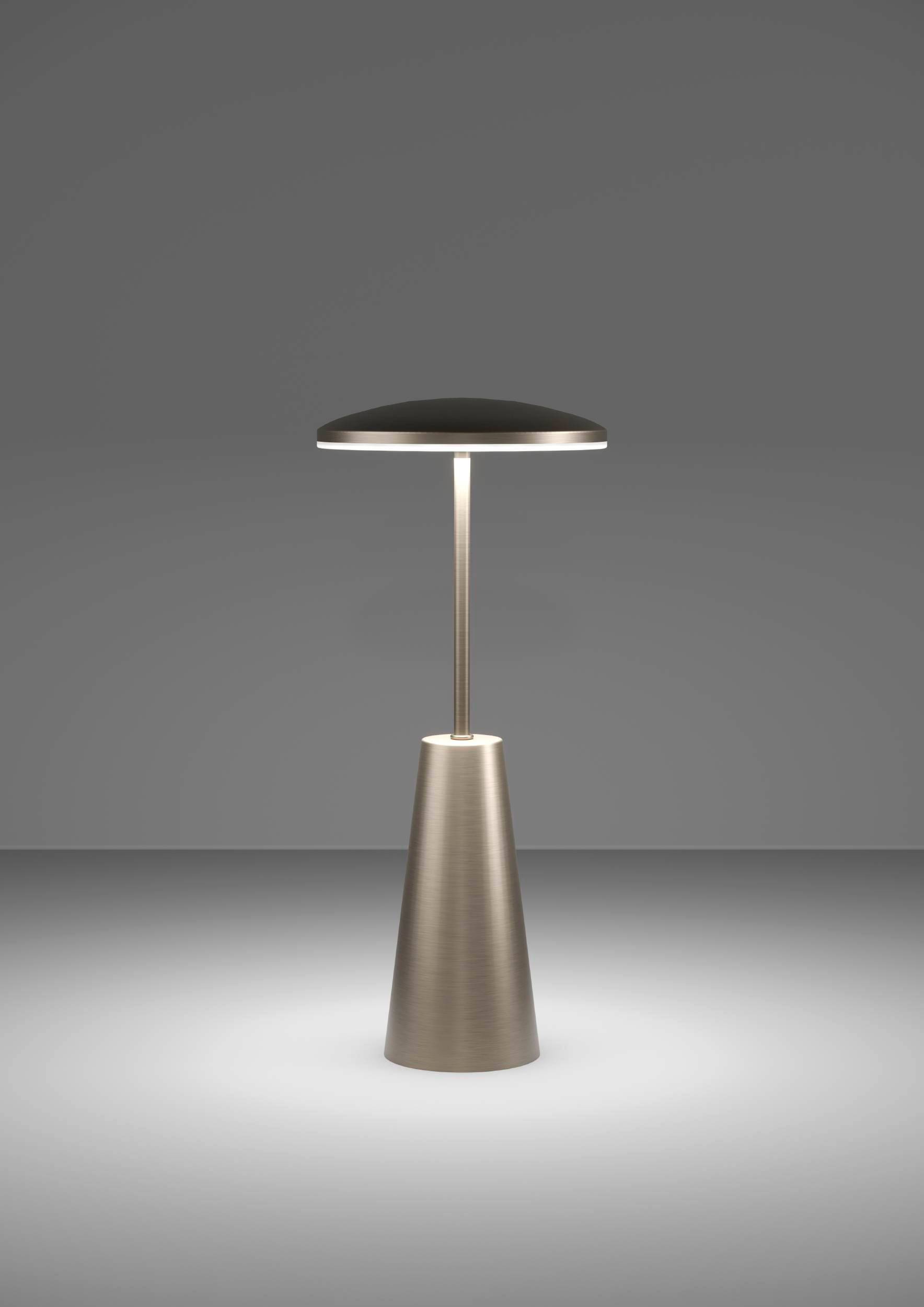 EGLO LED-Akku-Tischleuchte 900924 bronze, 2,8 W, 270 lm CCT, IP54 EGLO LED-Tischleuchte 900924 bronze, 2,8 W, 270 lm CCT, IP54