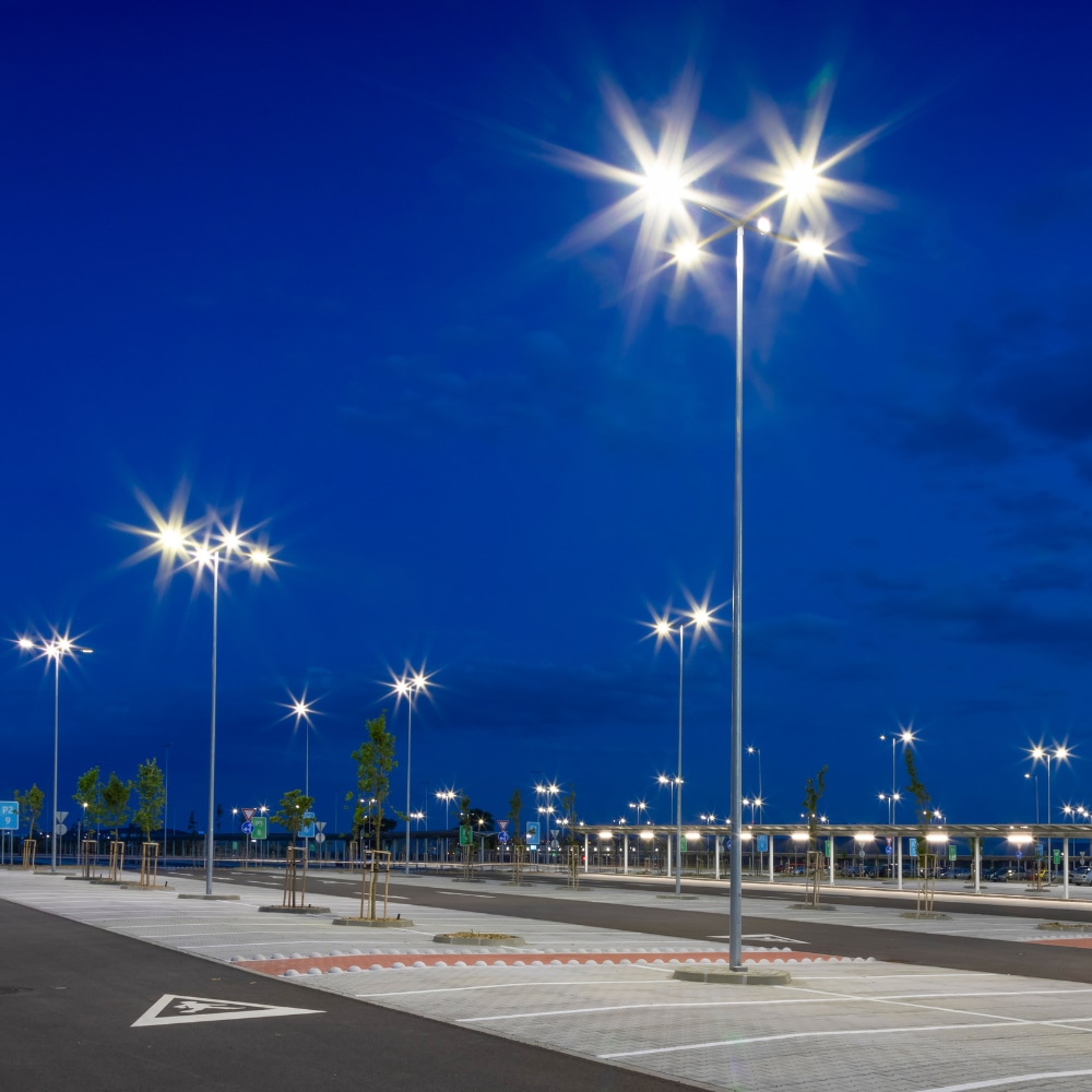 LUXULA LED-Straßenleuchte, EEK: F, 30W, 3000lm, 3000K, IP65, grau LUXULA LED-Straßenleuchte, EEK: F, 30W, 3000lm, 3000K, IP65, grau