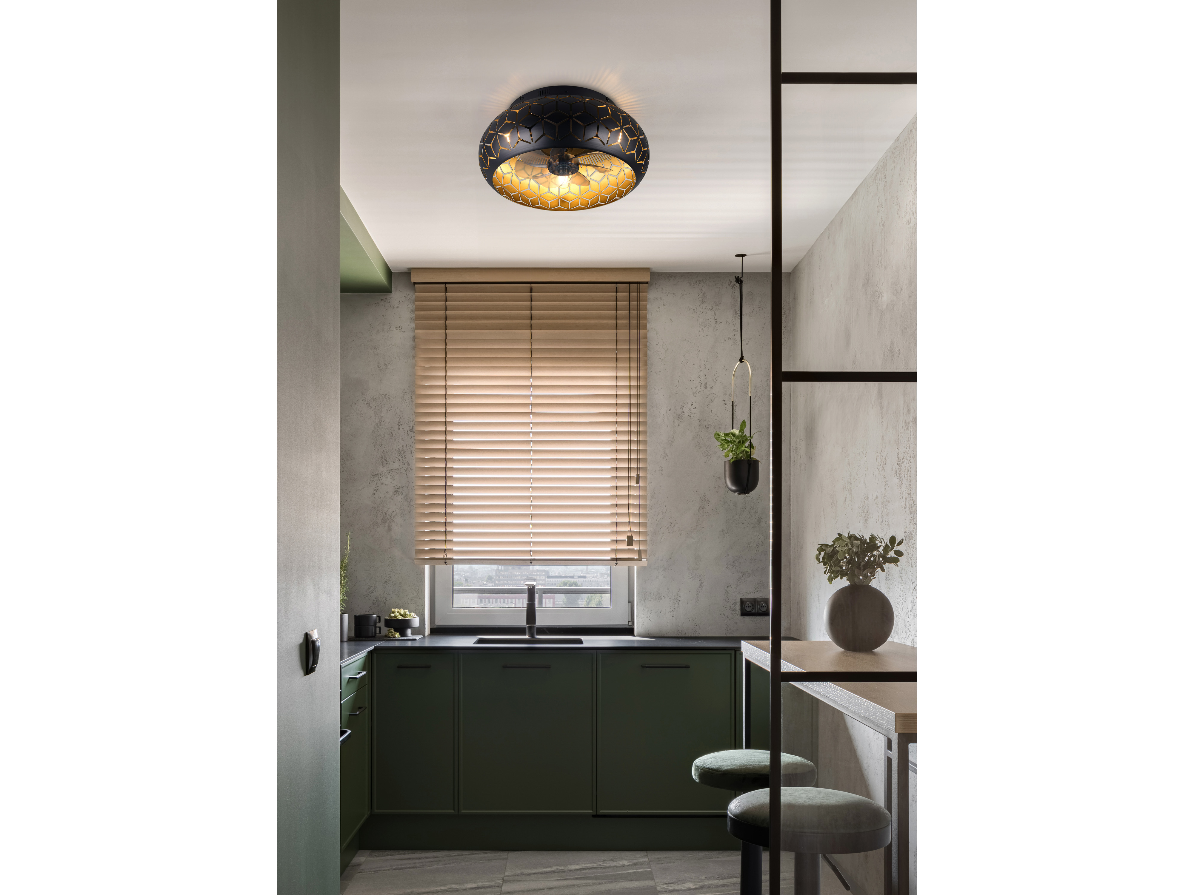 REALITY Deckenleuchte mit Ventilator Bidar R61574080, für 3 x E27 max. 10 Watt, IP20, schwarz/gold