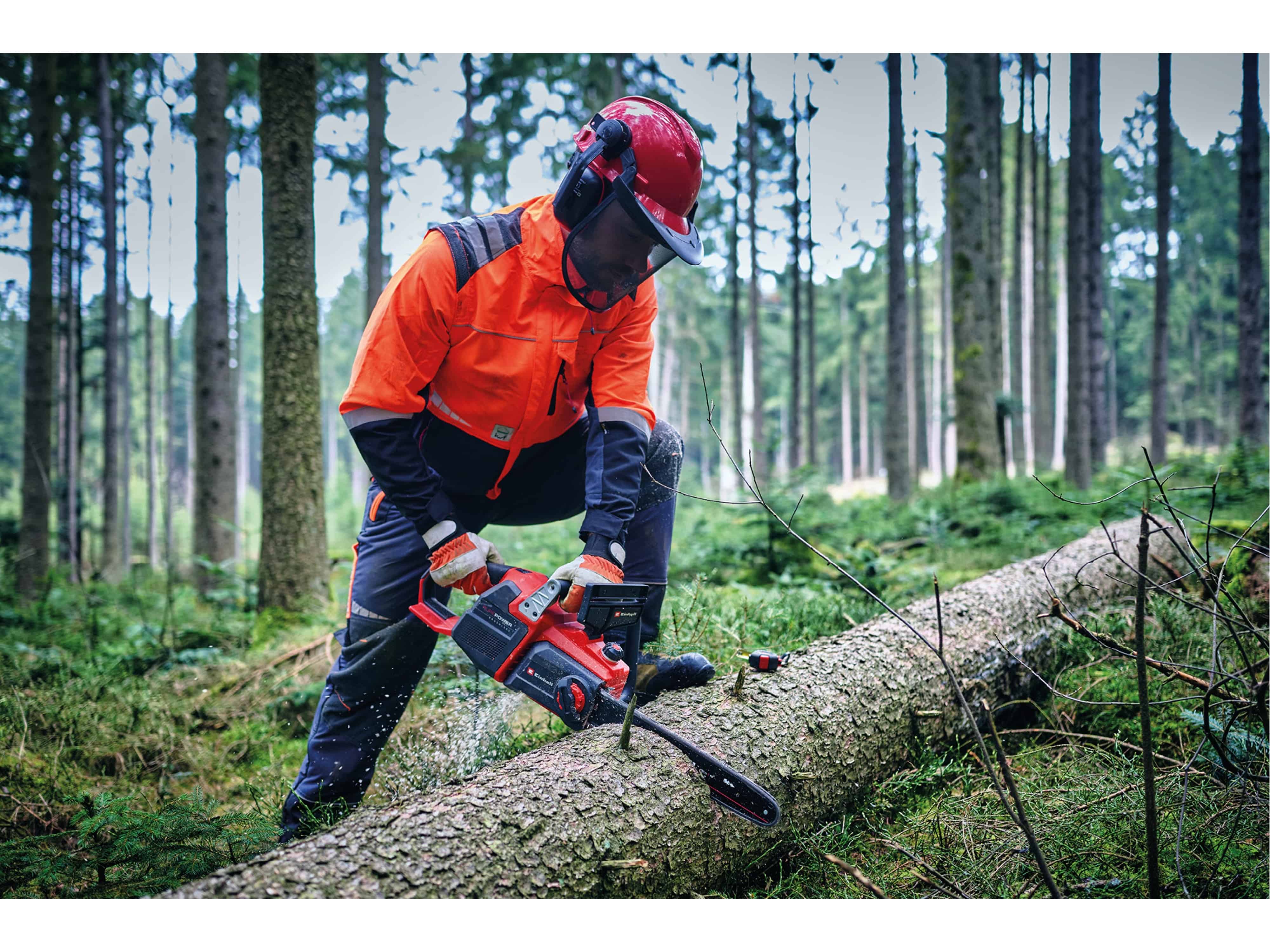 EINHELL PROFESSIONAL Akku-Kettensäge GP-LC 36/40 Li BL Kit (2x 4,0 Ah) EINHELL PROFESSIONAL Akku-Kettensäge GP-LC 36/40 Li BL Kit (2x 4,0 Ah)