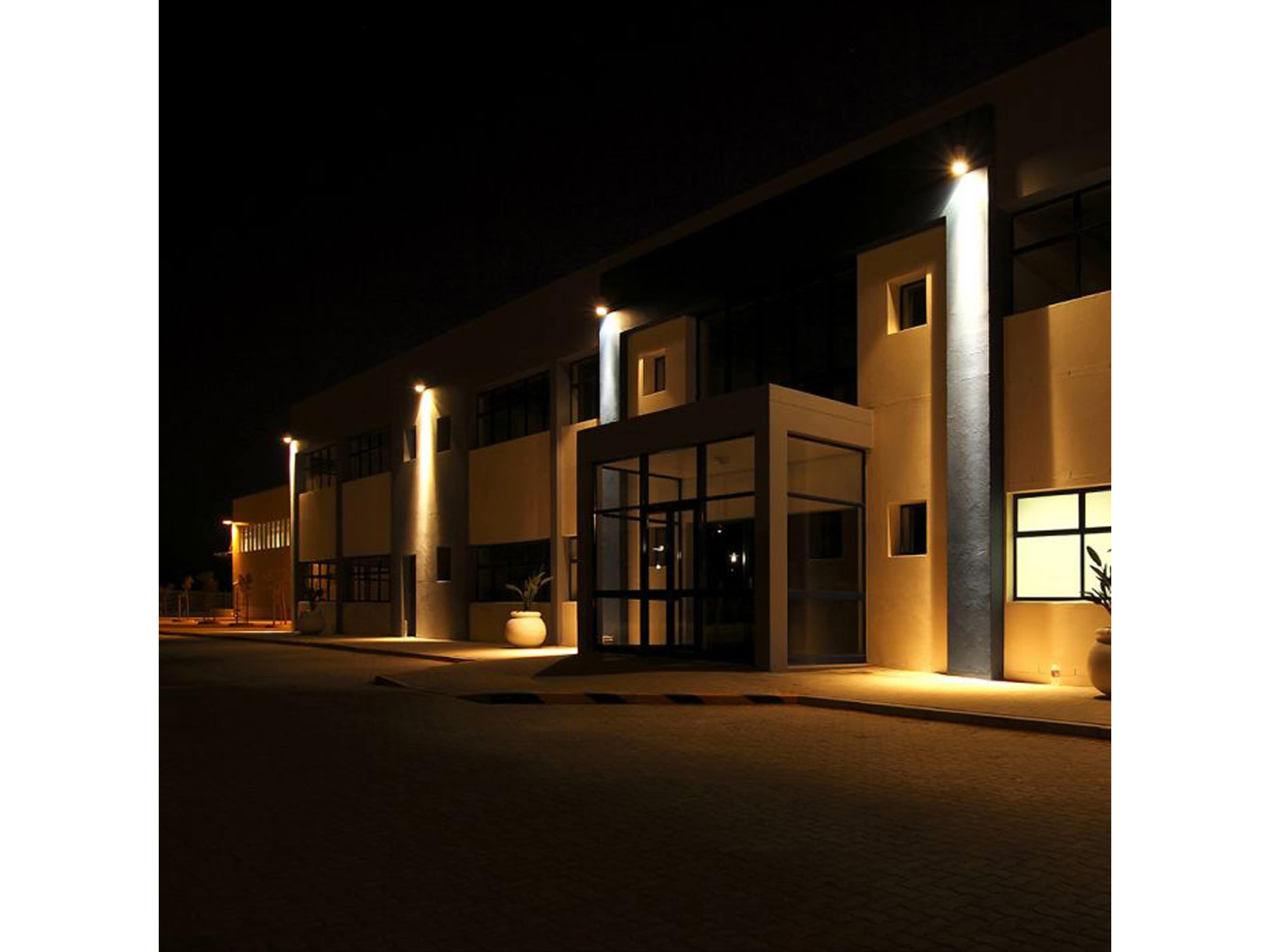 V-TAC LED-Fluter VT-44201, 200W, 4000K, EEK: D, 27000lm, neutralweiß, IP65, schwarz V-TAC LED-Fluter VT-44201, 200W, 4000K, EEK: D, 27000lm, neutralweiß, IP65, schwarz