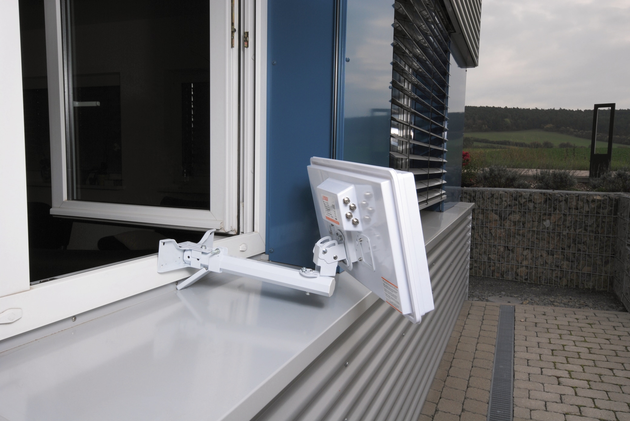 SELFSAT SAT-Flachantenne H30D+, Twin