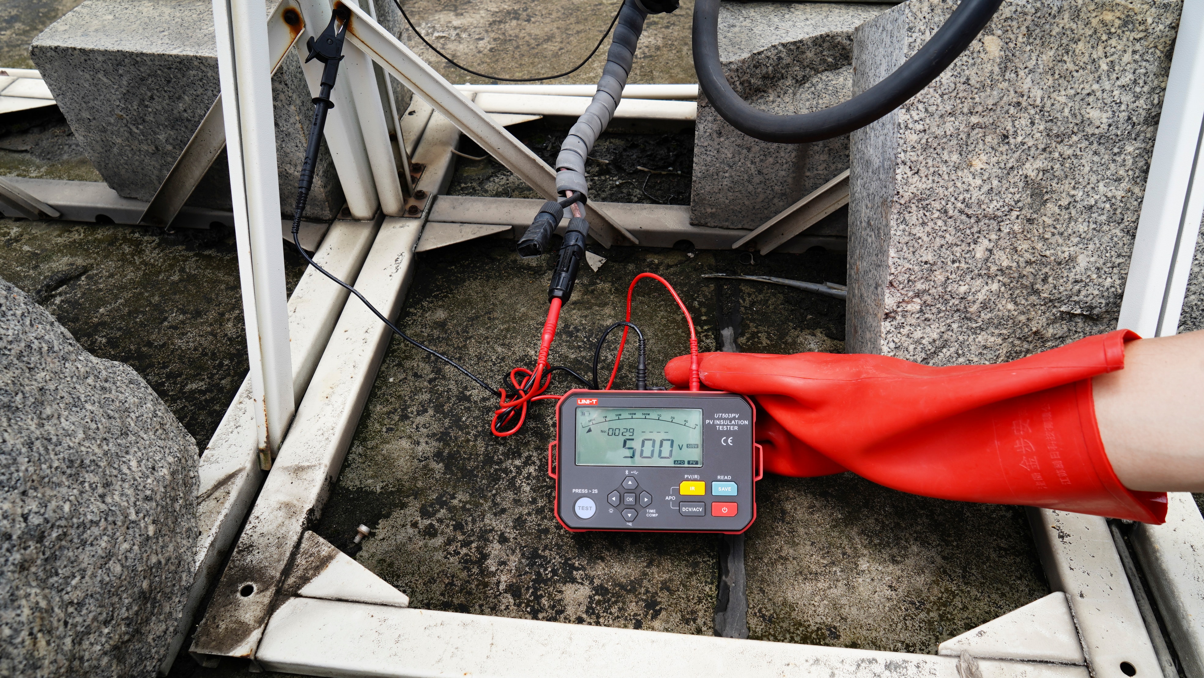 UNI-T PV-Isolationswiderstandstester UT503PV UNI-T PV-Isolationswiderstandstester UT503PV