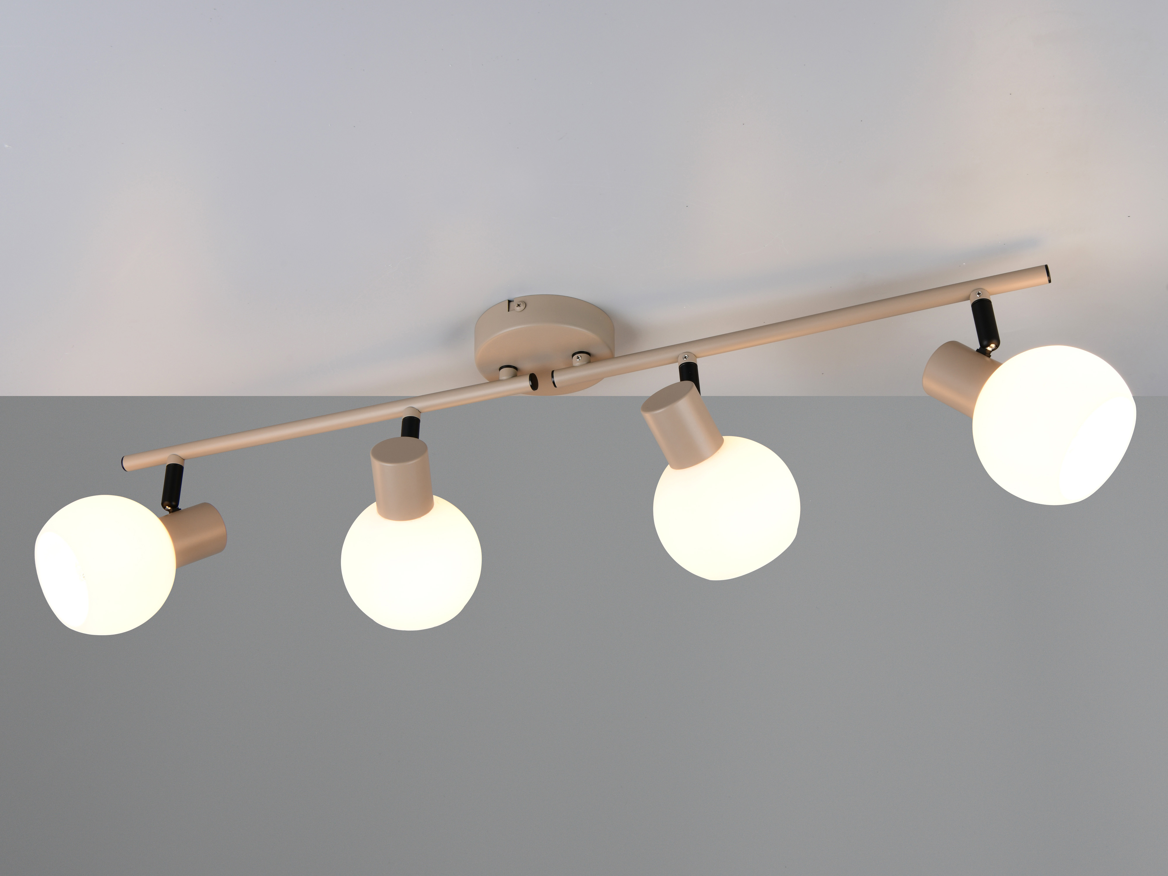 REALITY Deckenleuchte 4 flg. Boba R86374043, E14, ohne LM, IP20, beige REALITY Deckenleuchte 4 flg. Boba R86374043, E14, ohne LM, IP20, beige