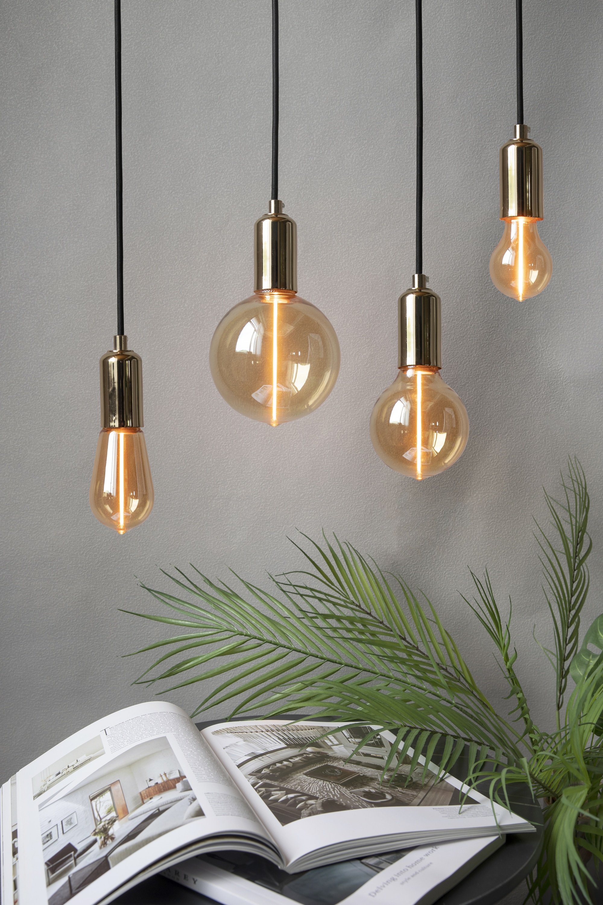 LUXULA LED-Filament-Lampe, Line Amber Globe, E27, 2W, 65lm, 1800K LUXULA LED-Filament-Lampe, Line Amber Globe, E27, 2W, 65lm, 1800K