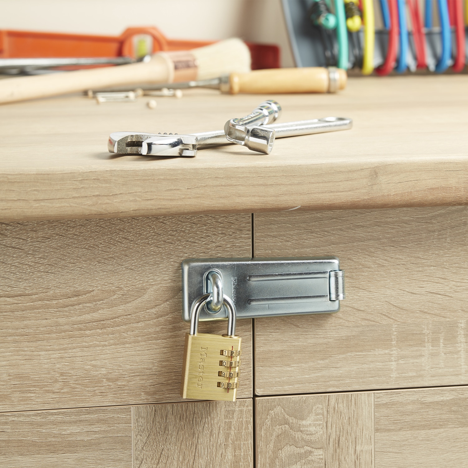MASTERLOCK Zahlenschloss 604EURD, aus Aluminium, 400mm MASTERLOCK Zahlenschloss 604EURD, aus Aluminium, 400mm