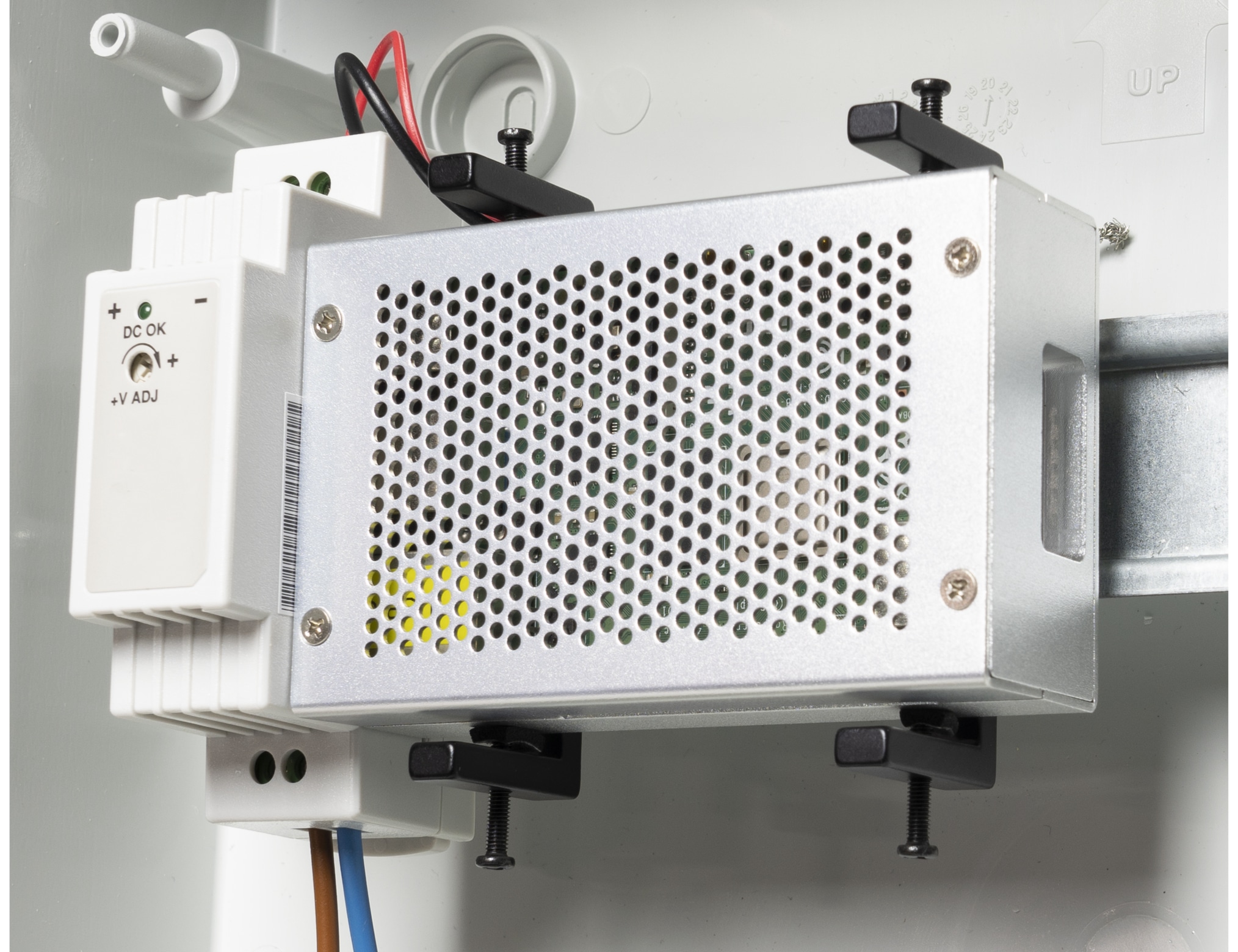 JOY-IT Universal Halterung Vesa 75/100 & Hutschiene / Pi / Mini PC JOY-IT Universal Halterung Vesa 75/100 & Hutschiene / Pi / Mini PC