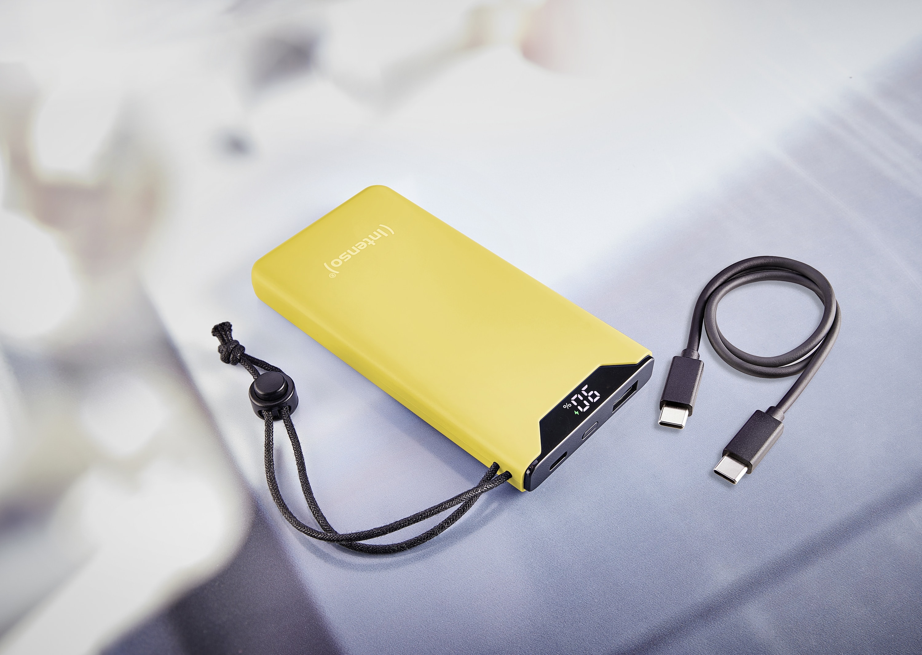 INTENSO USB Powerbank 7332039, F10000, 10.000mAh, 20 W, gelb INTENSO USB Powerbank 7332039, F10000, 10.000mAh, 20 W, gelb