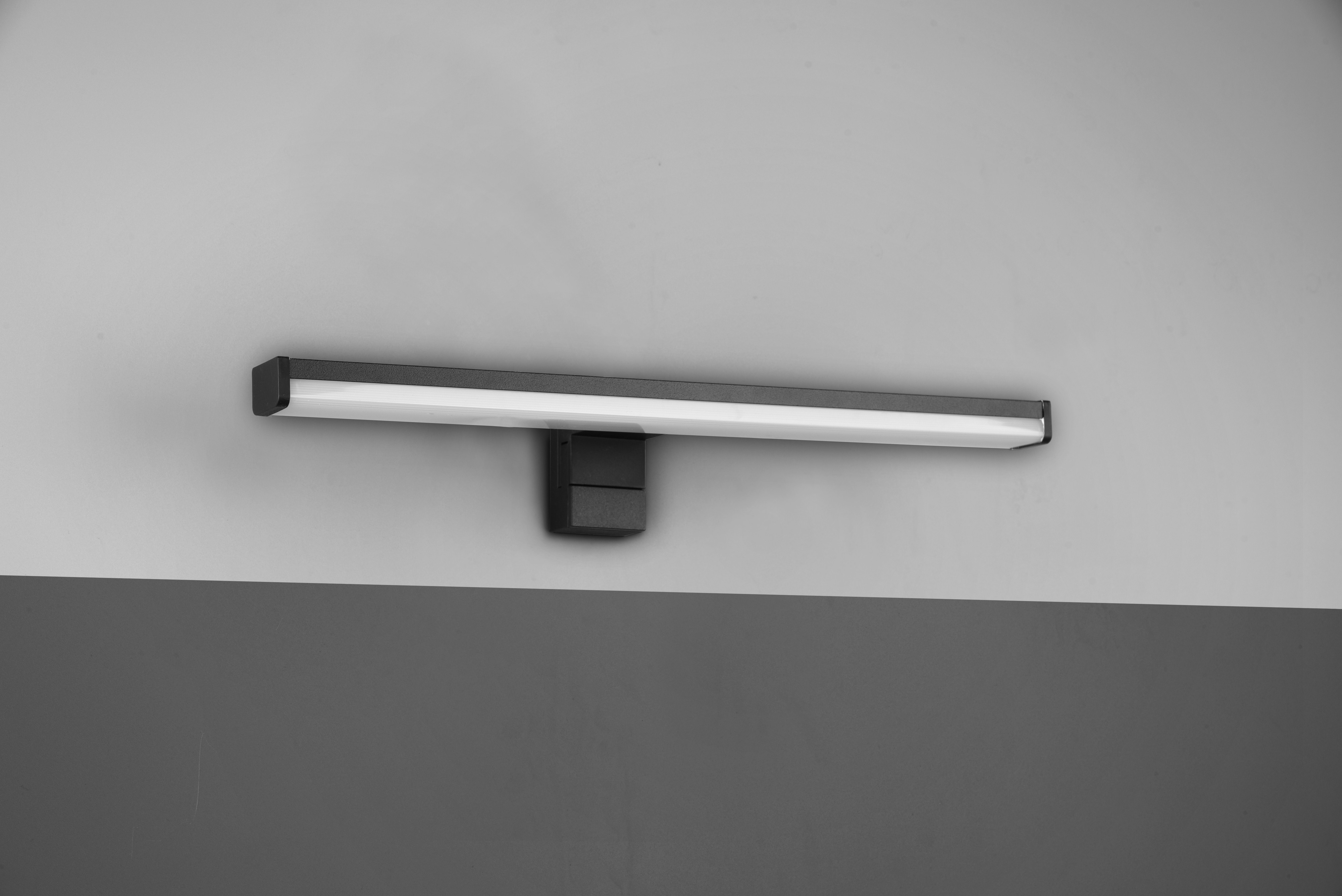 TRIO LED-Wandleuchte Lino 284114032, schwarz, 7,4W, 900 lm, 3000 K TRIO LED-Wandleuchte Lino 284114032, schwarz, 7,4W, 900 lm, 3000 K