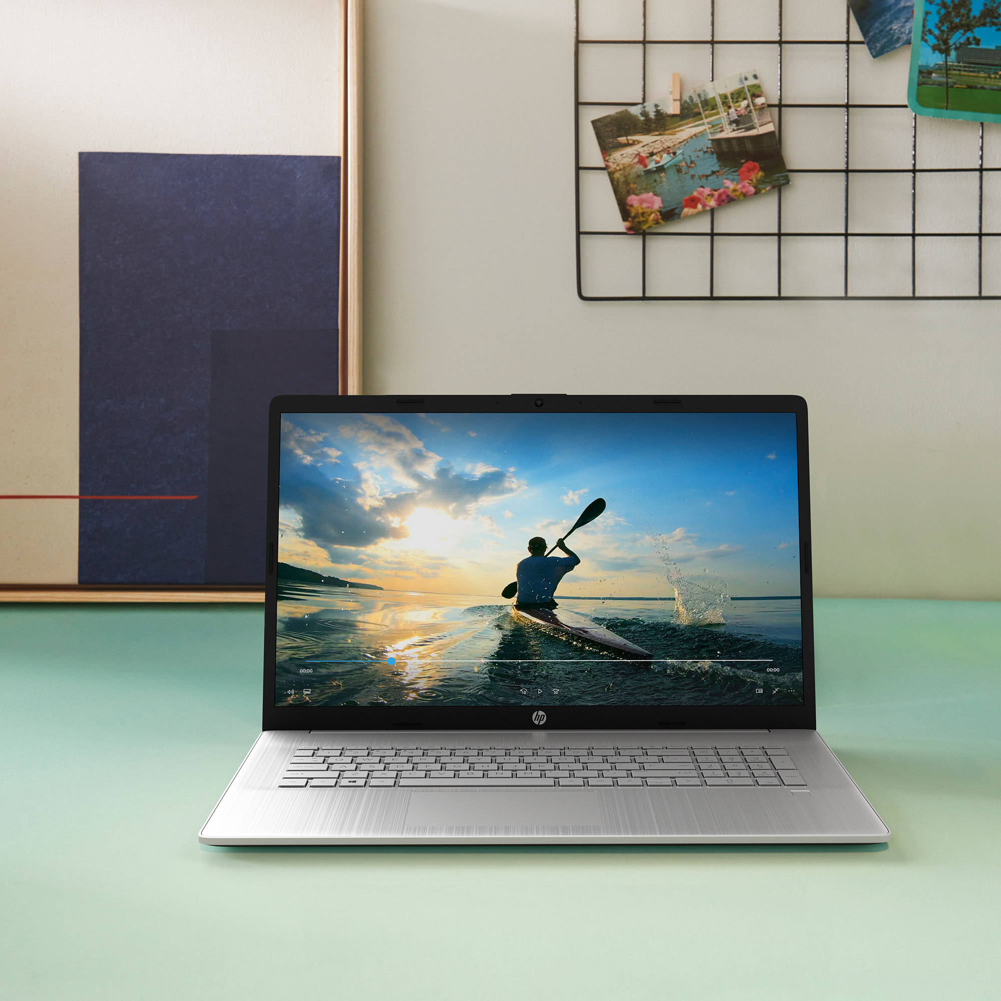 HP Notebook 17-cp3176ng, 43,9cm (17,3"), FullHD, AMD Ryzen™ 7 7730U, 16GB DDR4, Windows 11 Home