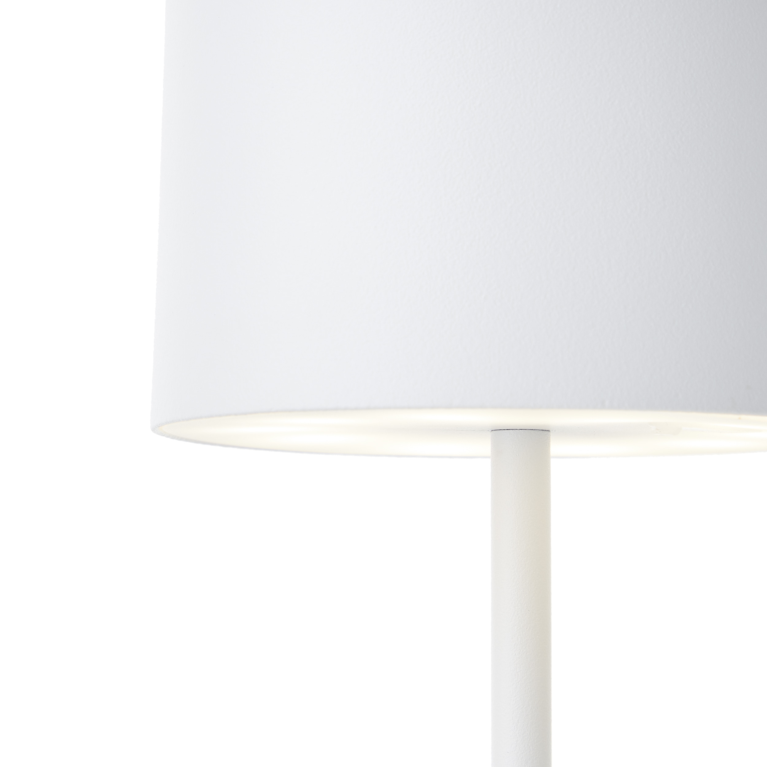 BRILLIANT LED-Akku-Tischleuchte Helio, 2 W, 210 lm, IP20, 3000 K, Metall, weiß BRILLIANT LED-Akku-Tischleuchte Helio, 2 W, 210 lm, 3000 K, Metall, weiß