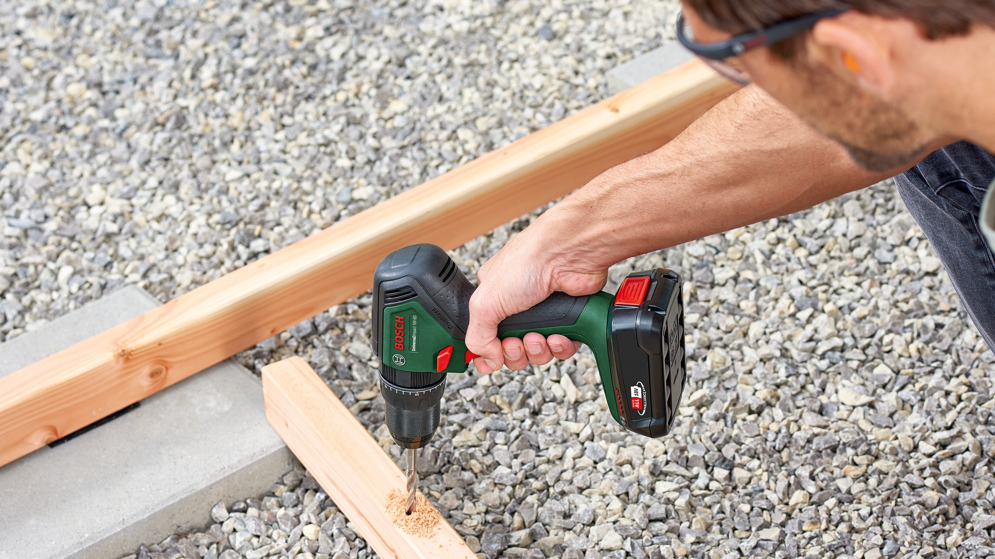 BOSCH Akku-Schlagbohrschrauber UniversalImpact 18V-60 06039D7100, 2-Gang, ohne Akku