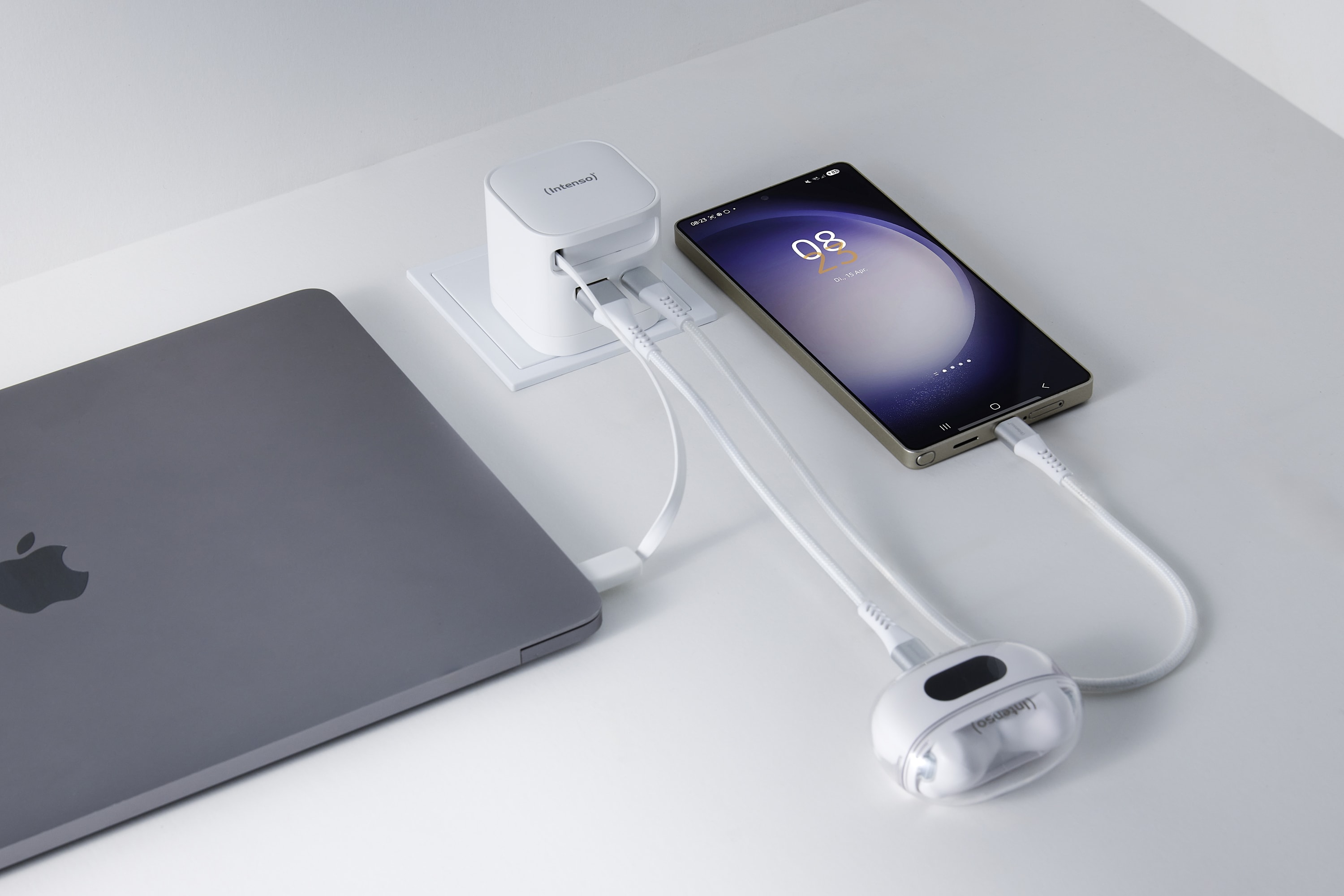 INTENSO Schnellladegerät, 65 W, ausziehbares USB-C Kabel, EU-Stecker, weiß INTENSO Schnellladegerät 7806520, 65 W, weiß
