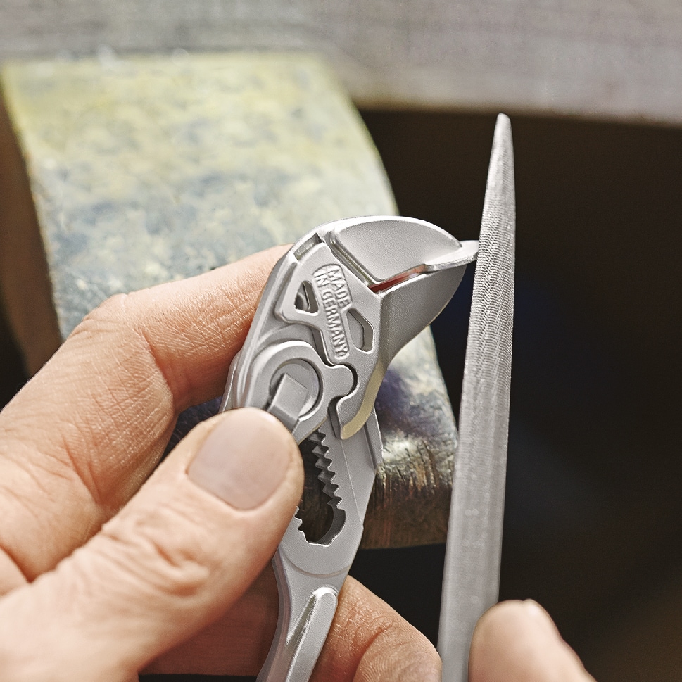 KNIPEX Mini-Zangenschlüssel, 86 03 125, 125 mm KNIPEX Mini-Zangenschlüssel, 86 03 125, 125 mm