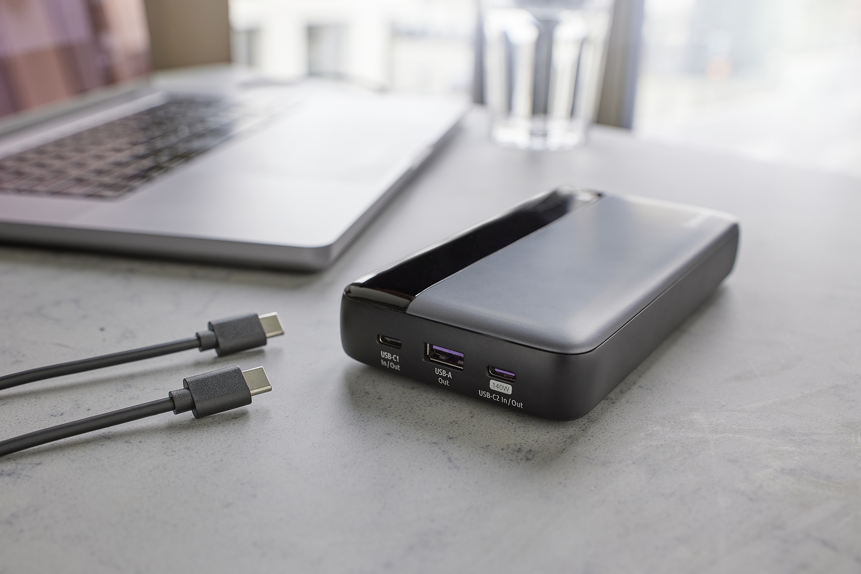 INTENSO USB Powerbank 7350060 HE25000, 25.000mAh, 140 W, grau INTENSO USB Powerbank 7350060 HE25000, 25.000mAh, 140 W, grau