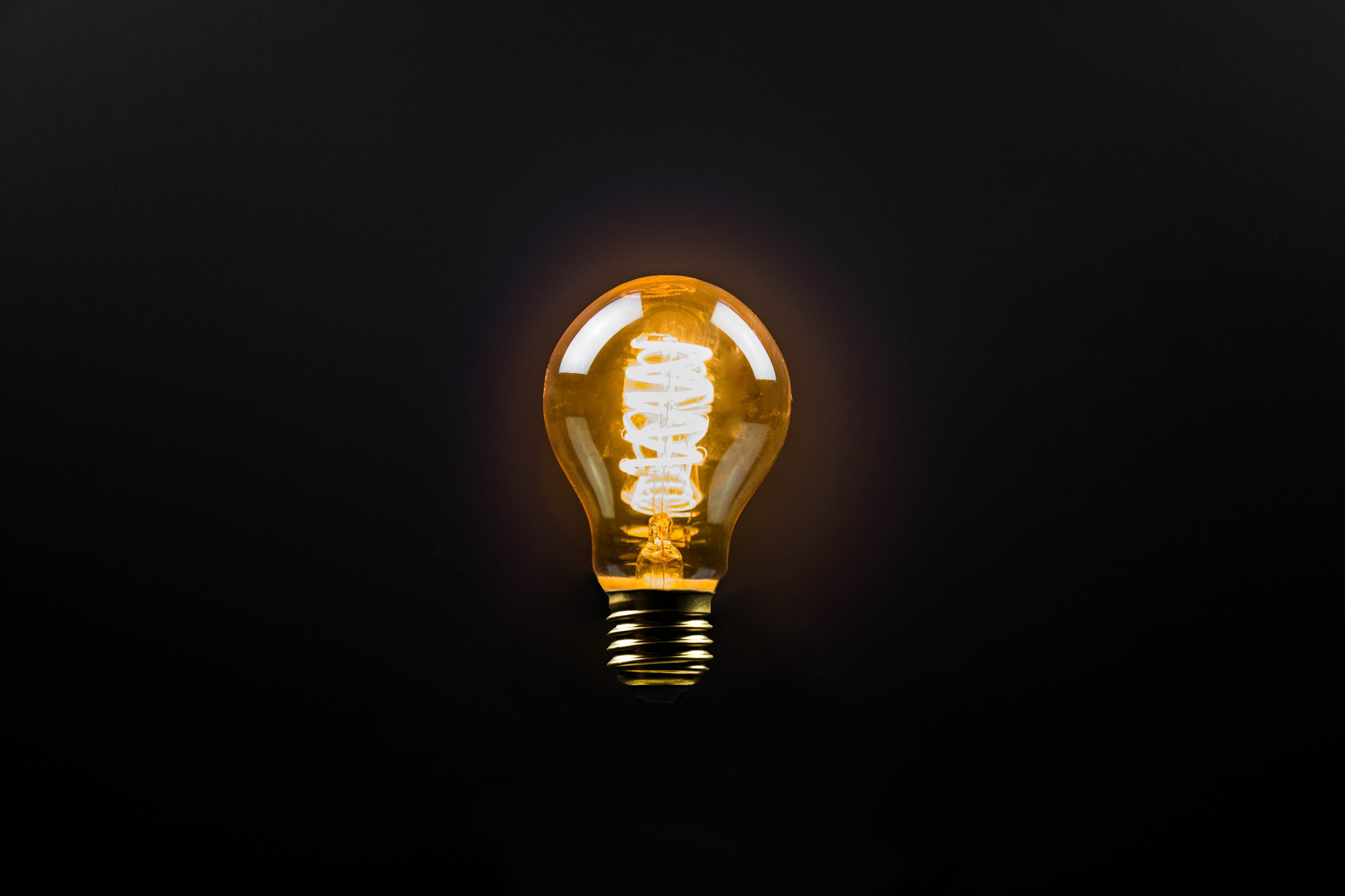 BLULAXA LED FlexFilament A60, E27, 4,8 W, 2200 K, EEK: G, 380 lm, IP20, warmweiß BLULAXA LED FlexFilament A60, E27, 4,8 W, 2200 K, EEK: G, 380 lm, IP20, warmweiß