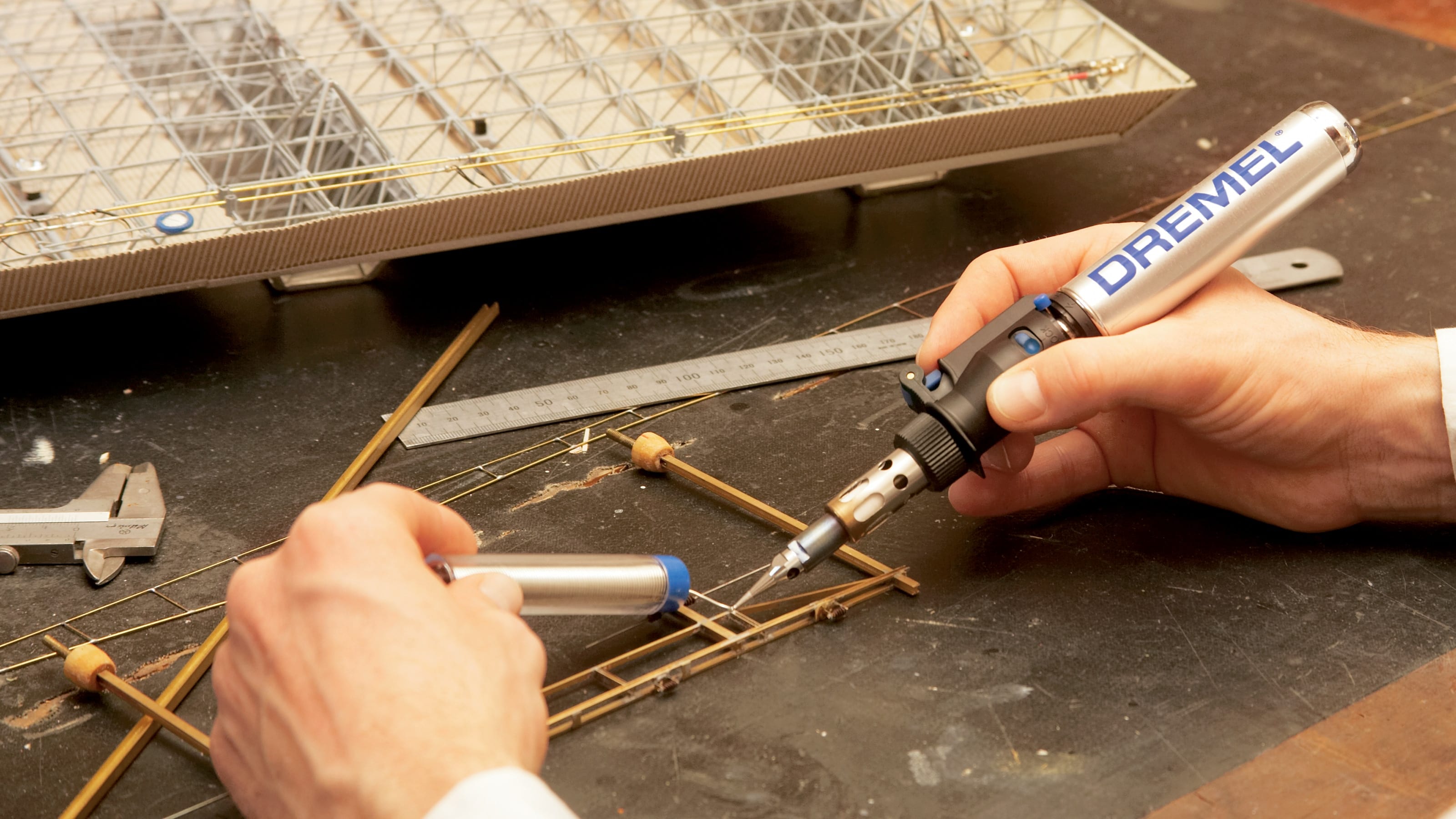 DREMEL Gas-Lötkolben, Versatip 2000-7, F0132000JD DREMELE Gas-Lötkolben, Versatip 2000-7, F0132000JD
