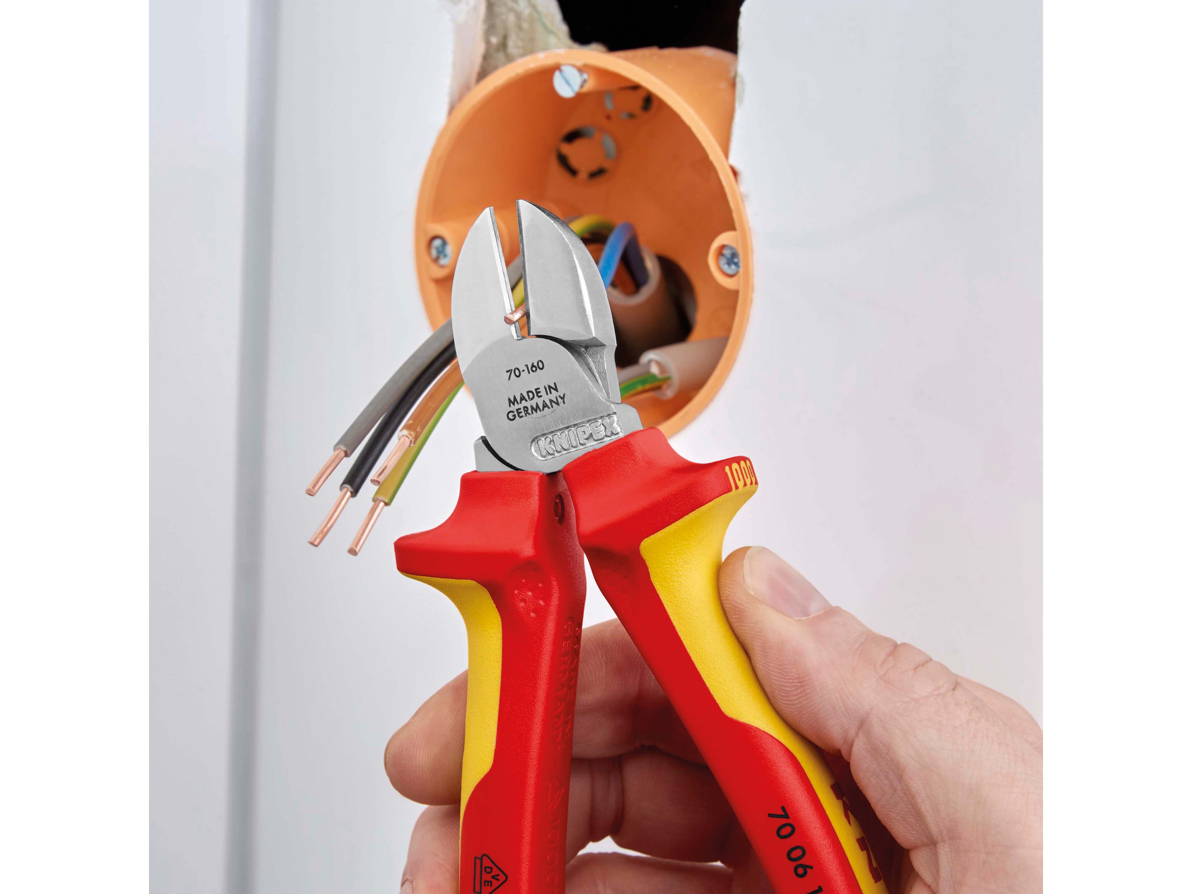 KNIPEX Seitenschneider, 160 mm, VDE-geprüft, 70 06 160 KNIPEX Seitenschneider, 160 mm, VDE-geprüft, 70 06 160