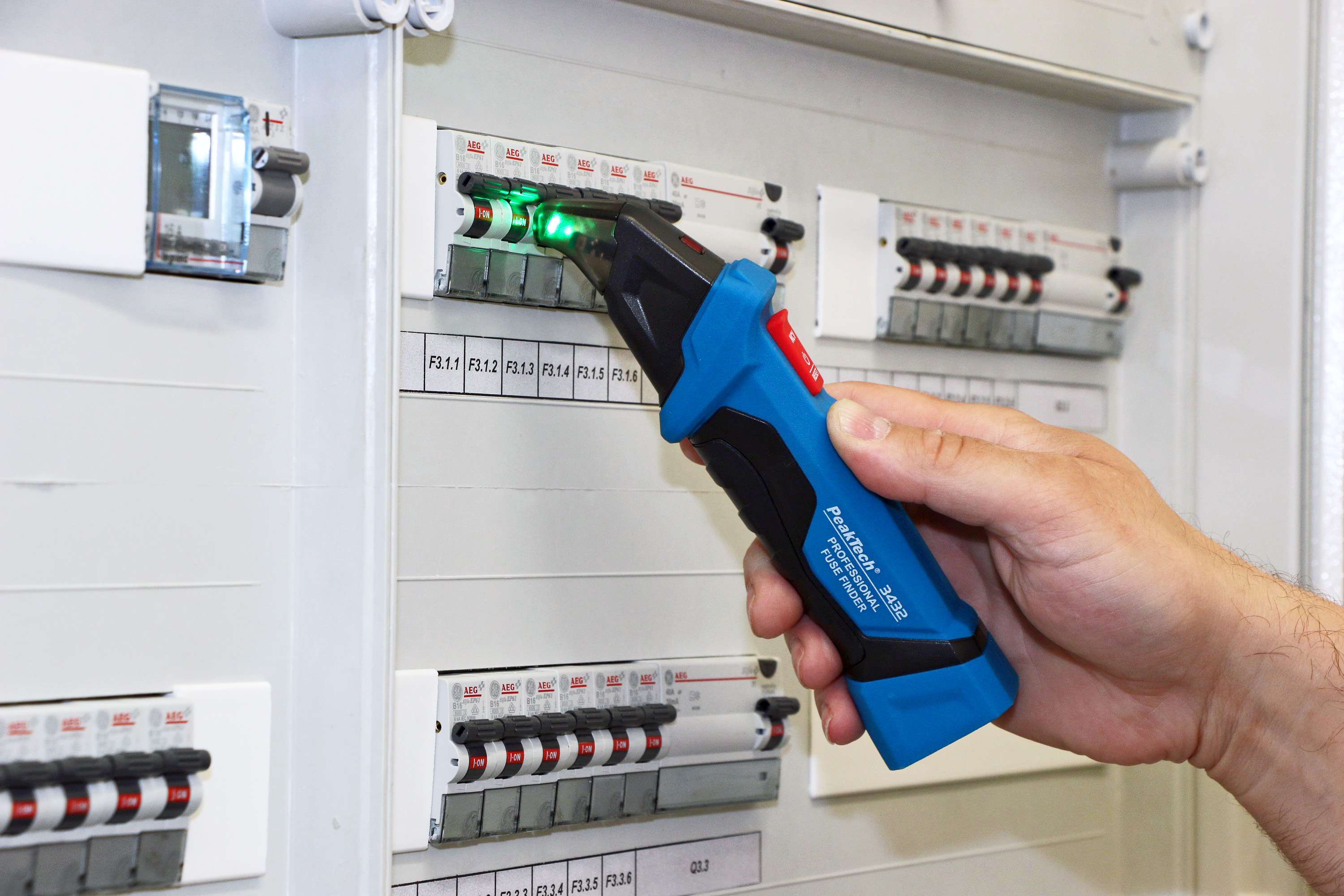 PEAKTECH Sicherungsfinder, P 3432, mit RCD-Tester PEAKTECH Sicherungsfinder, P 3432, mit RCD-Tester