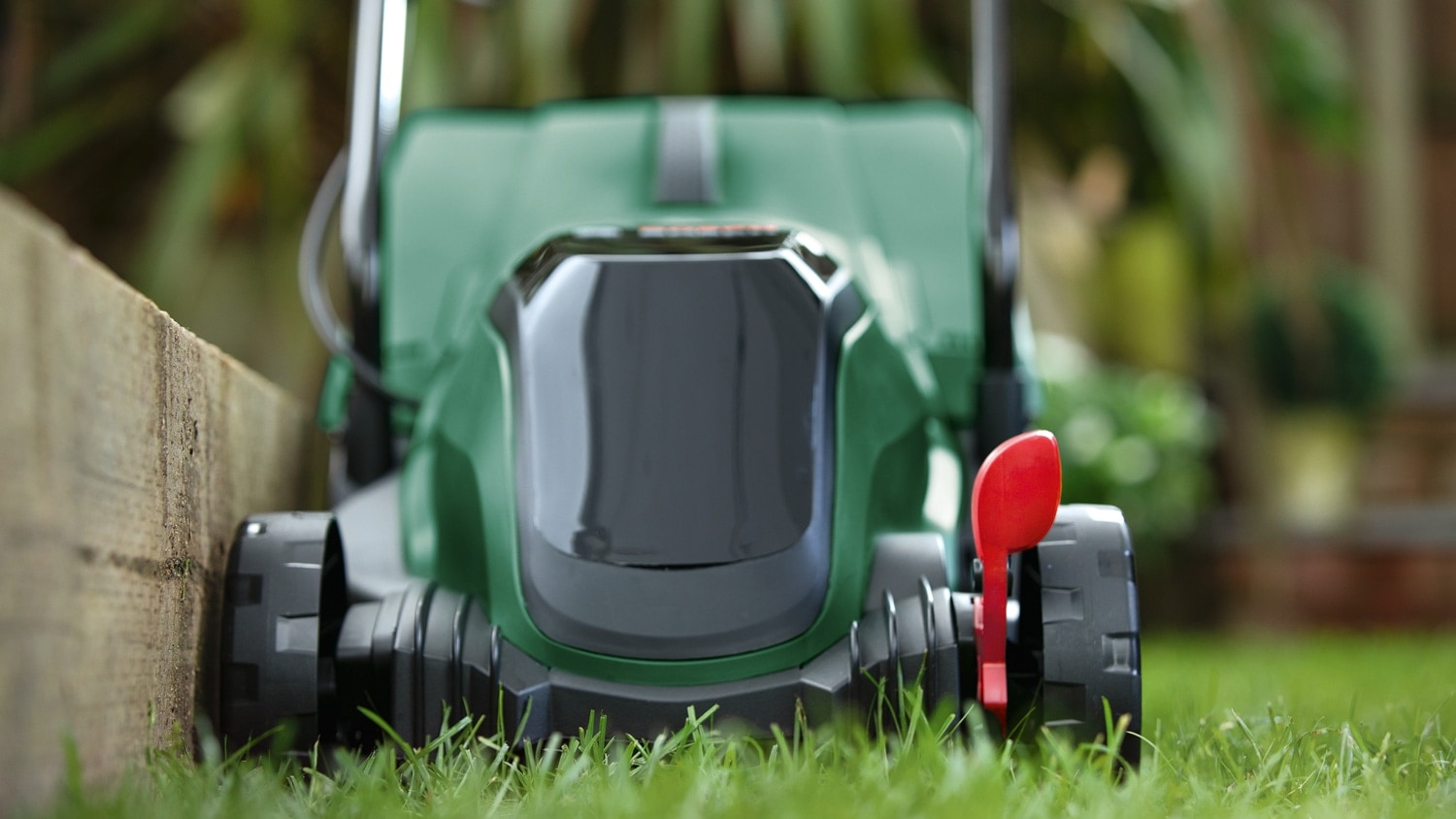 BOSCH Akku-Rasenmäher, CityMower 18V-32-300, 06008B9A07, 1x4,0 Ah BOSCH Akku-Rasenmäher, CityMower 18V-32-300, 06008B9A07, 1x4,0 Ah