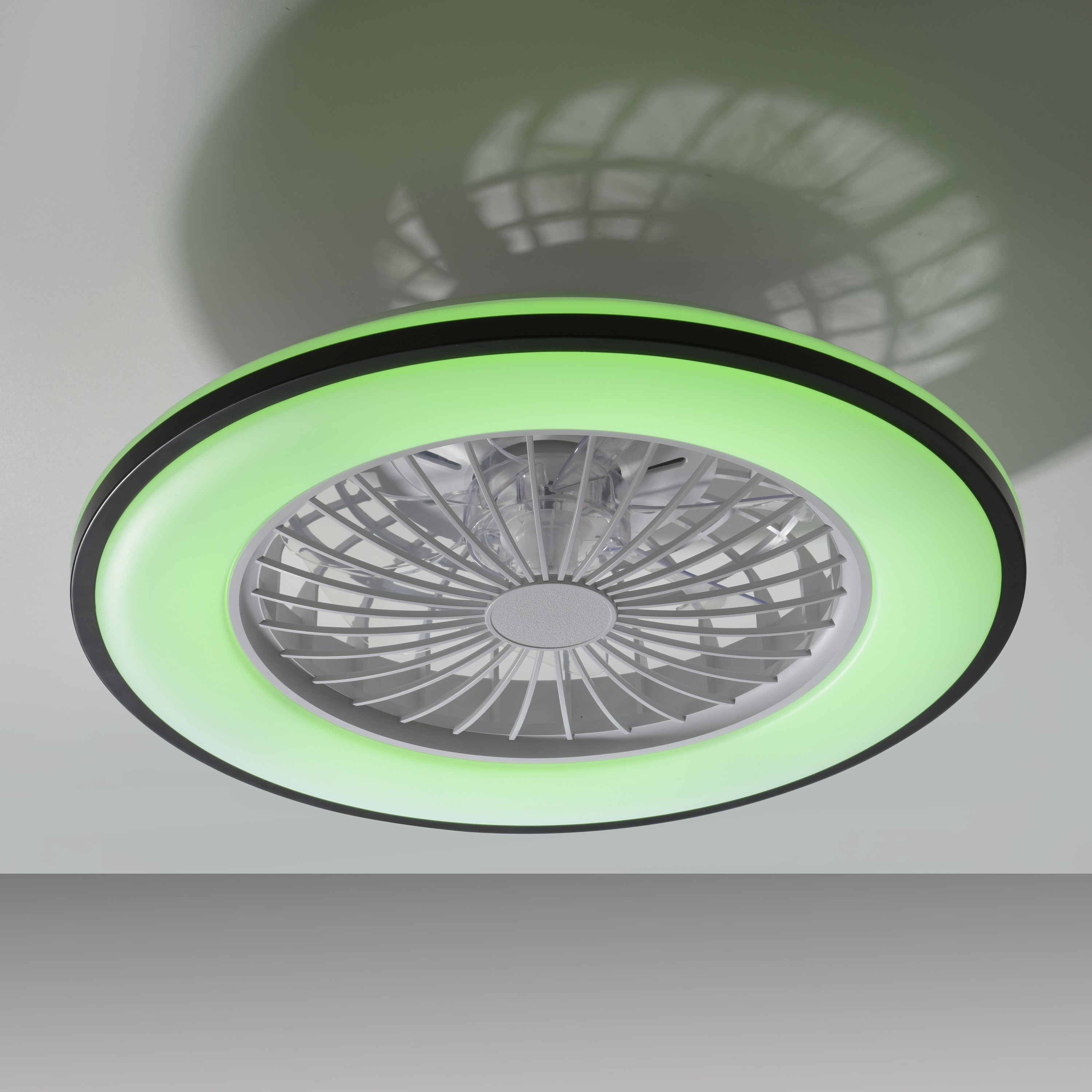 JUST LIGHT LED-Deckenleuchte 14447-18, Ventilator, 44W, 5400lm, CCT, RGB, IP20, schwarz/weiß JUST LIGHT LED-Deckenleuchte 14447-18, Ventilator, 44W, 5400lm, CCT, RGB, IP20, schwarz/weiß