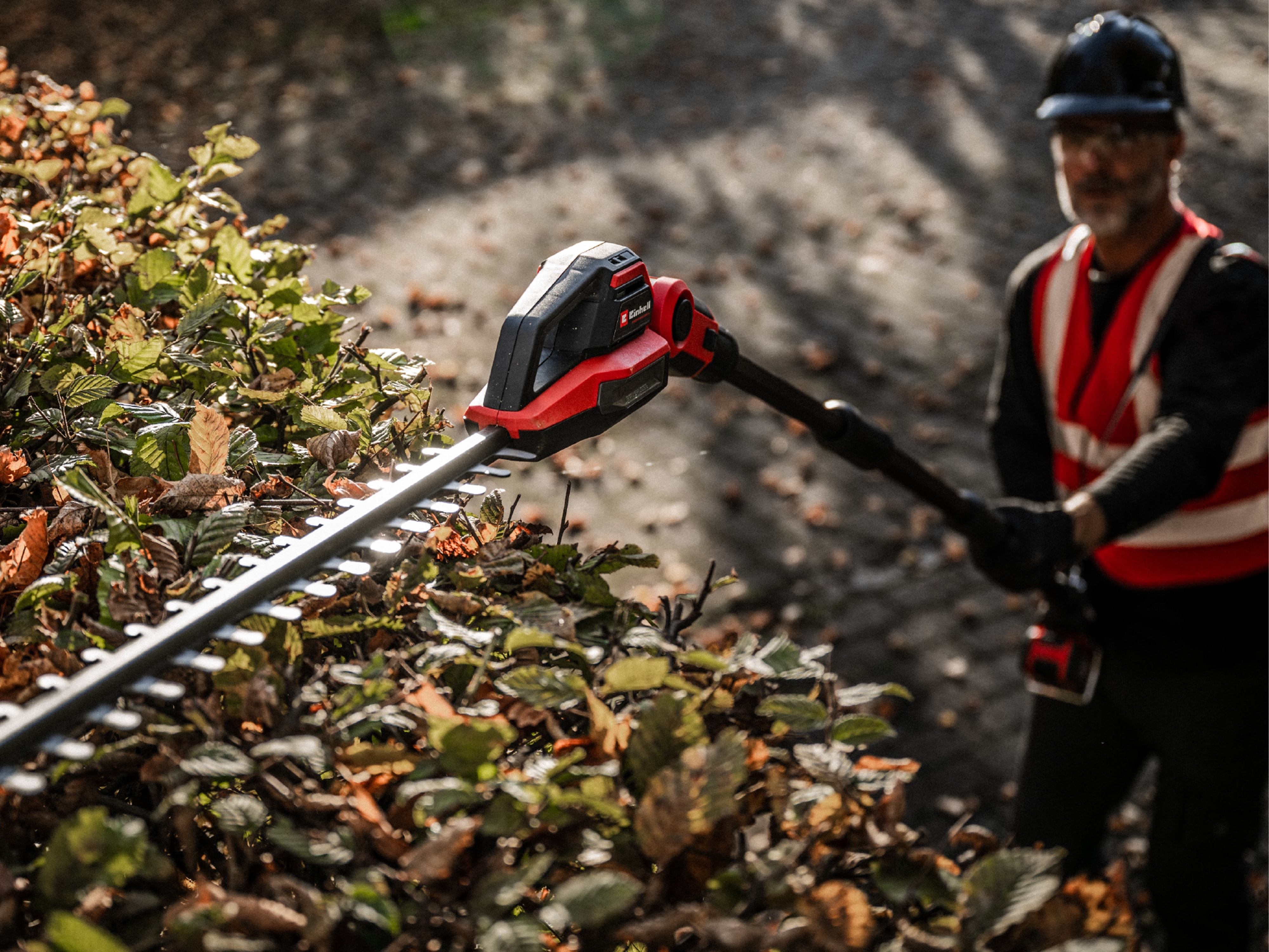 EINHELL PROFESSIONAL Akku-Teleskop-Heckenschere GP-HH 18/50 Li T BL, Solo EINHELL PROFESSIONAL Akku-Teleskop-Heckenschere GP-HH 18/50 Li T BL, Solo