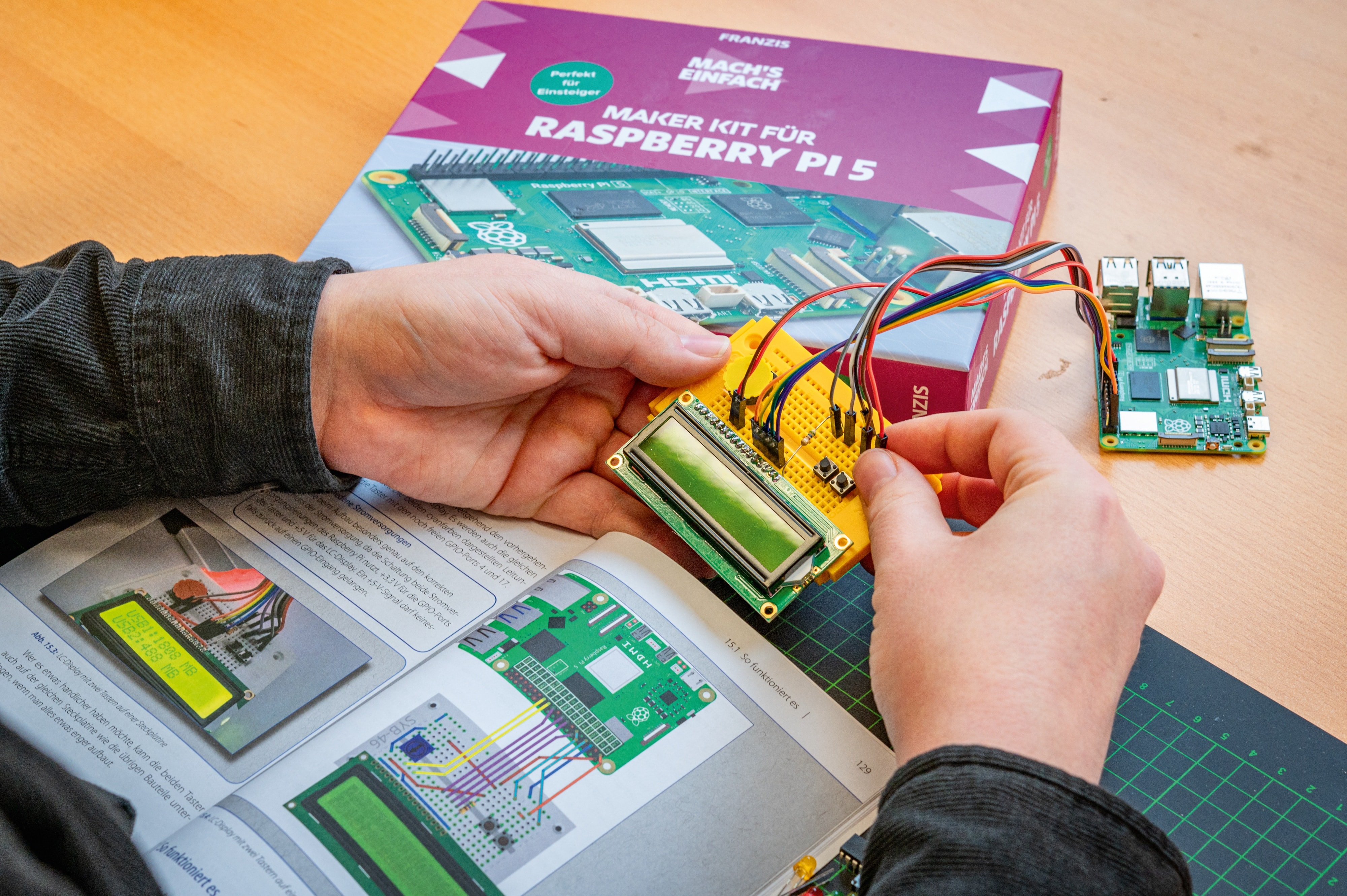FRANZIS Maker Kit für Raspberry Pi 5 67219, Programmierplatine ab 14 Jahre FRANZIS Maker Kit für Raspberry Pi 5 67219, Programmierplatine ab 14 Jahre