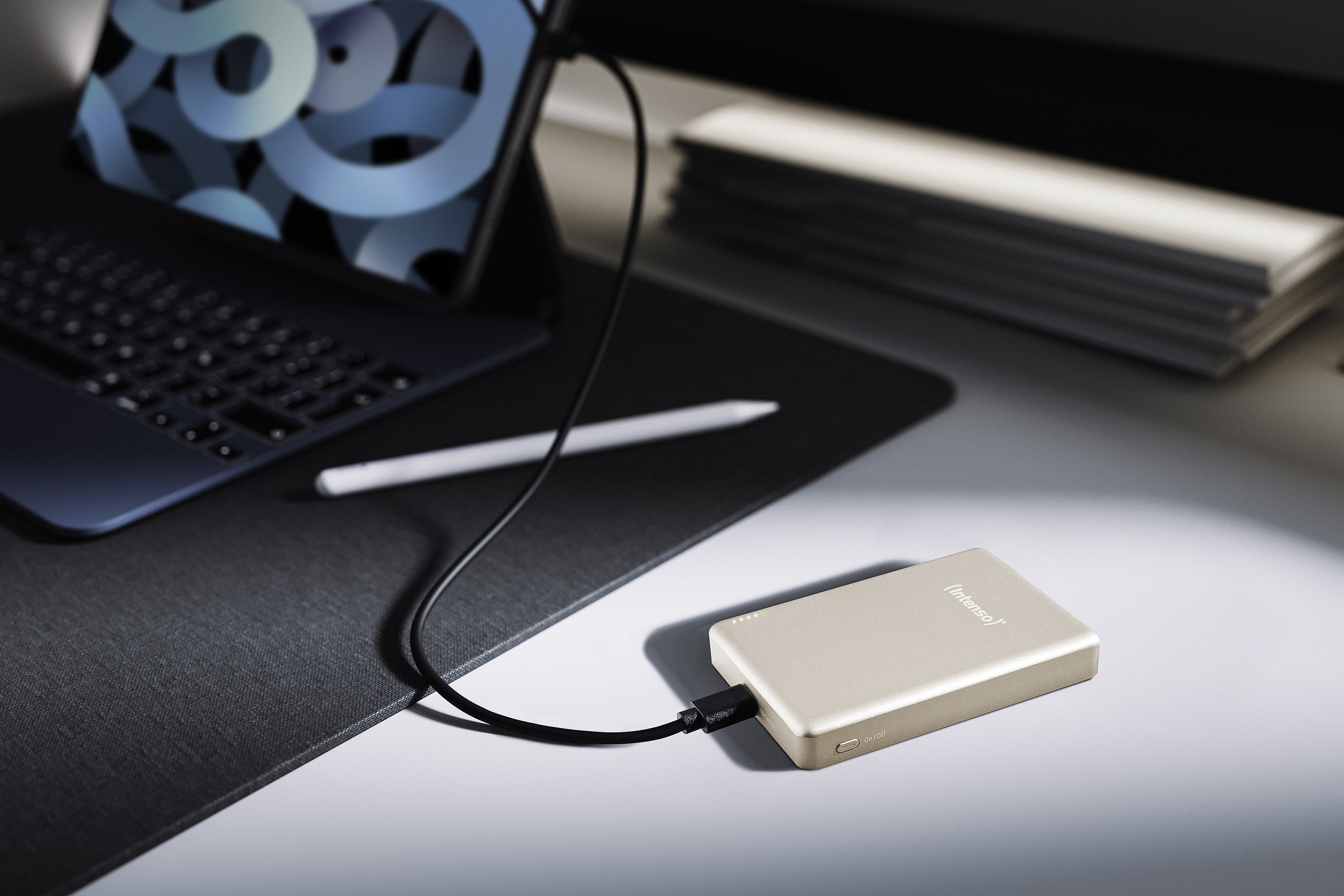 INTENSO Powerbank Magnetic Wireless, MW 10000, champange INTENSO Powerbank Magnetic Wireless, MW 10000, champange
