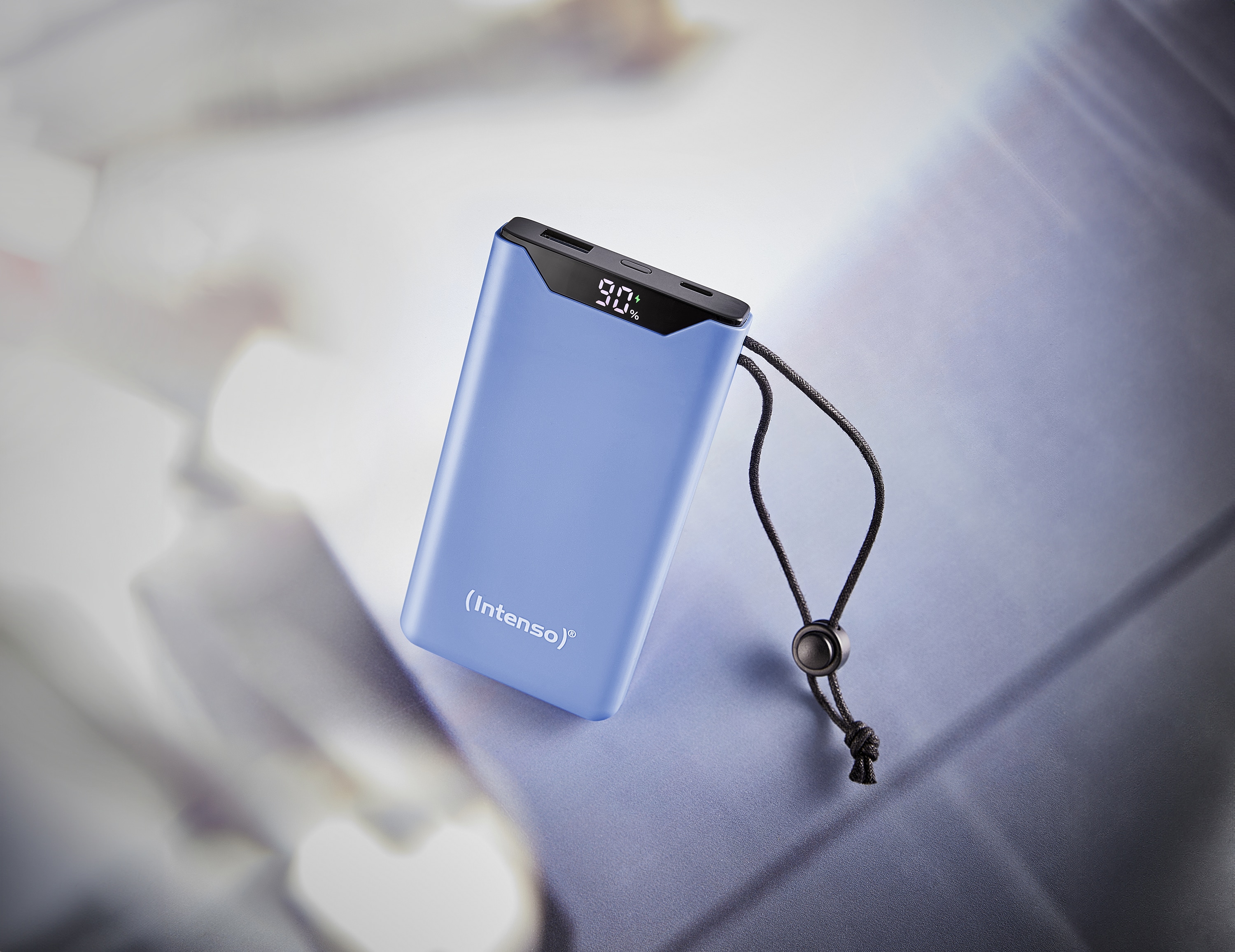 INTENSO USB Powerbank 7332035, F10000, 10.000mAh, 20 W, blau INTENSO USB Powerbank 7332035, F10000, 10.000mAh, 20 W, blau