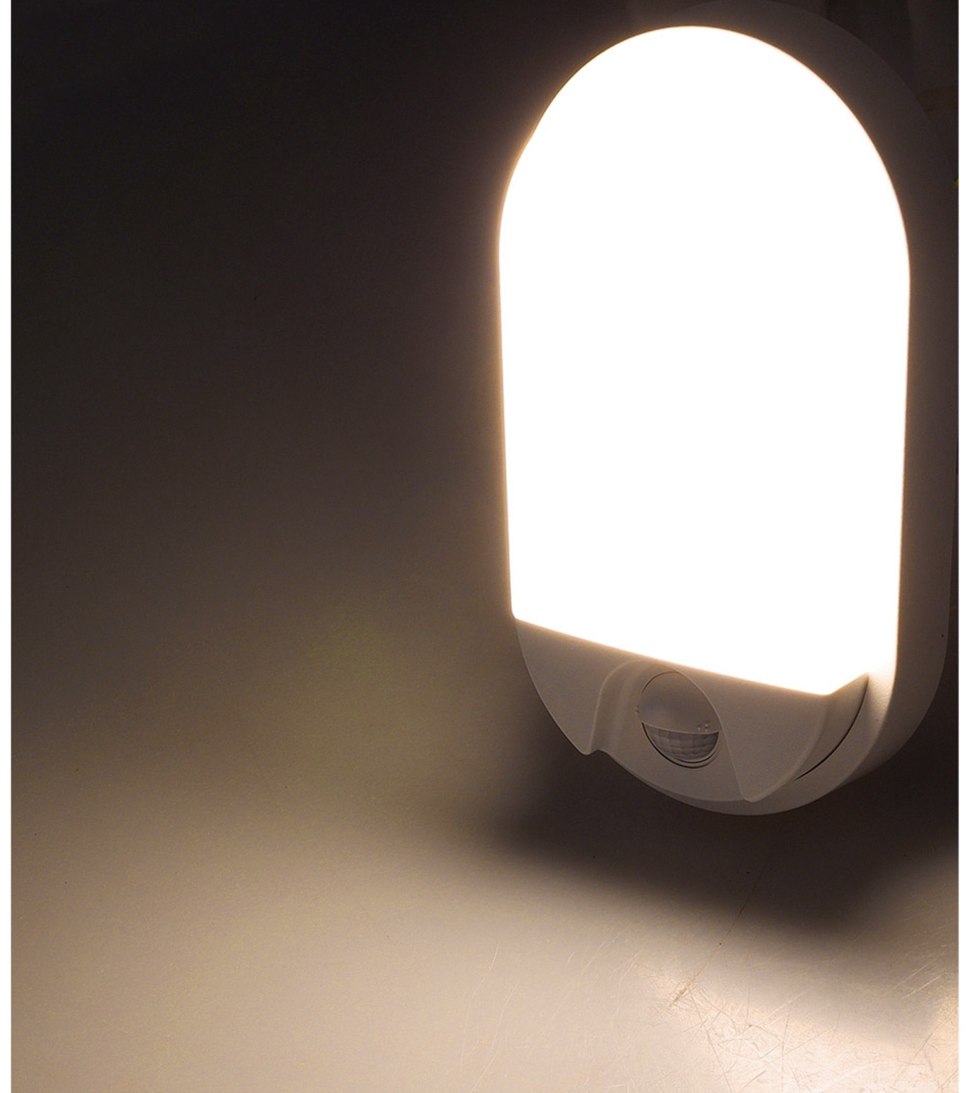 CHILITEC LED-Wandleuchte, NIAS, 3000K, 10 W, 230 V CHILITEC LED-Wandleuchte, NIAS, 3000K, 10 W, 230 V